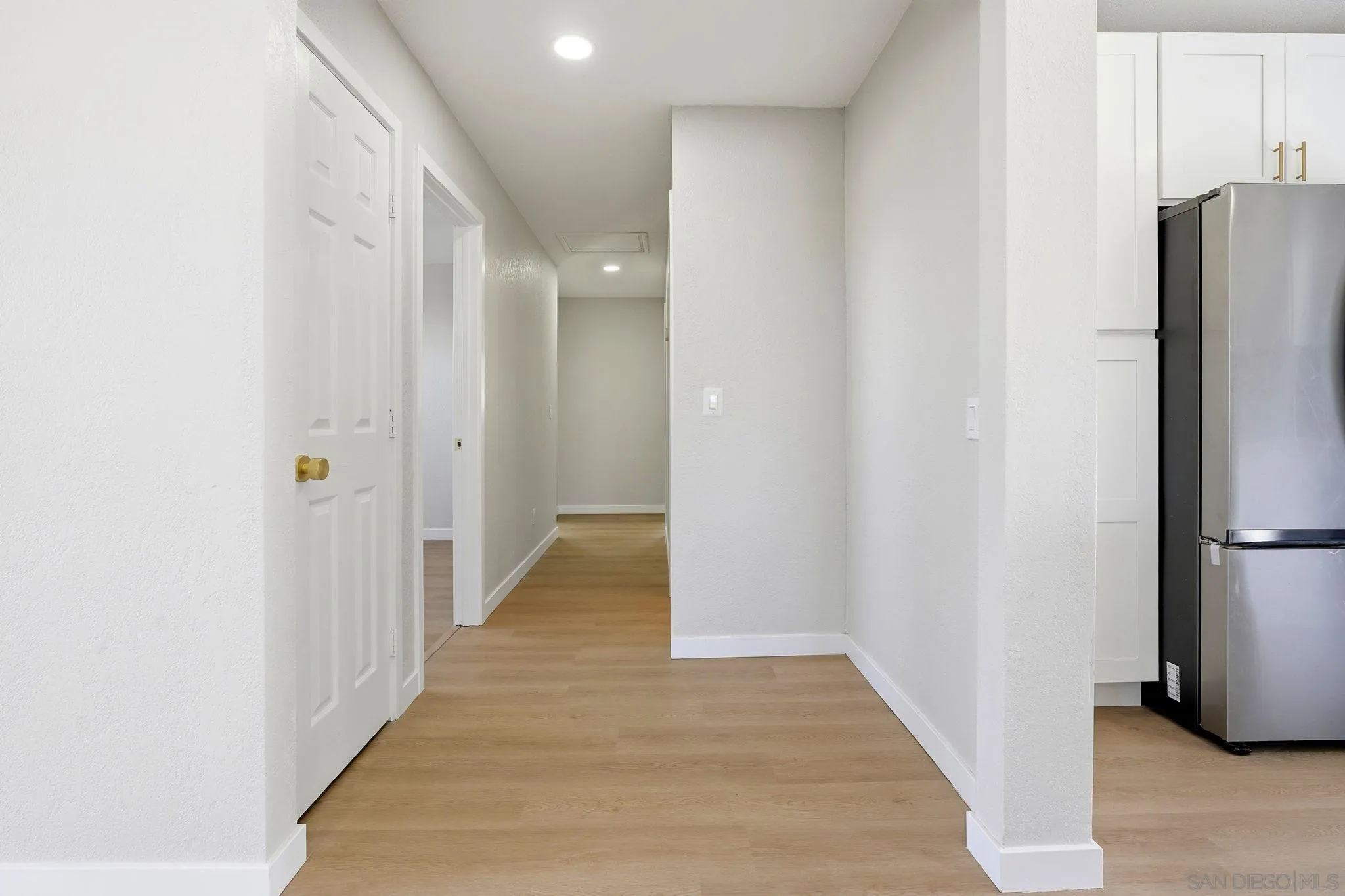 https://cdn.realtyfeed.com/cdn/127/260021498/f4b32e62edfa696a51e6068324fcb74f.webp