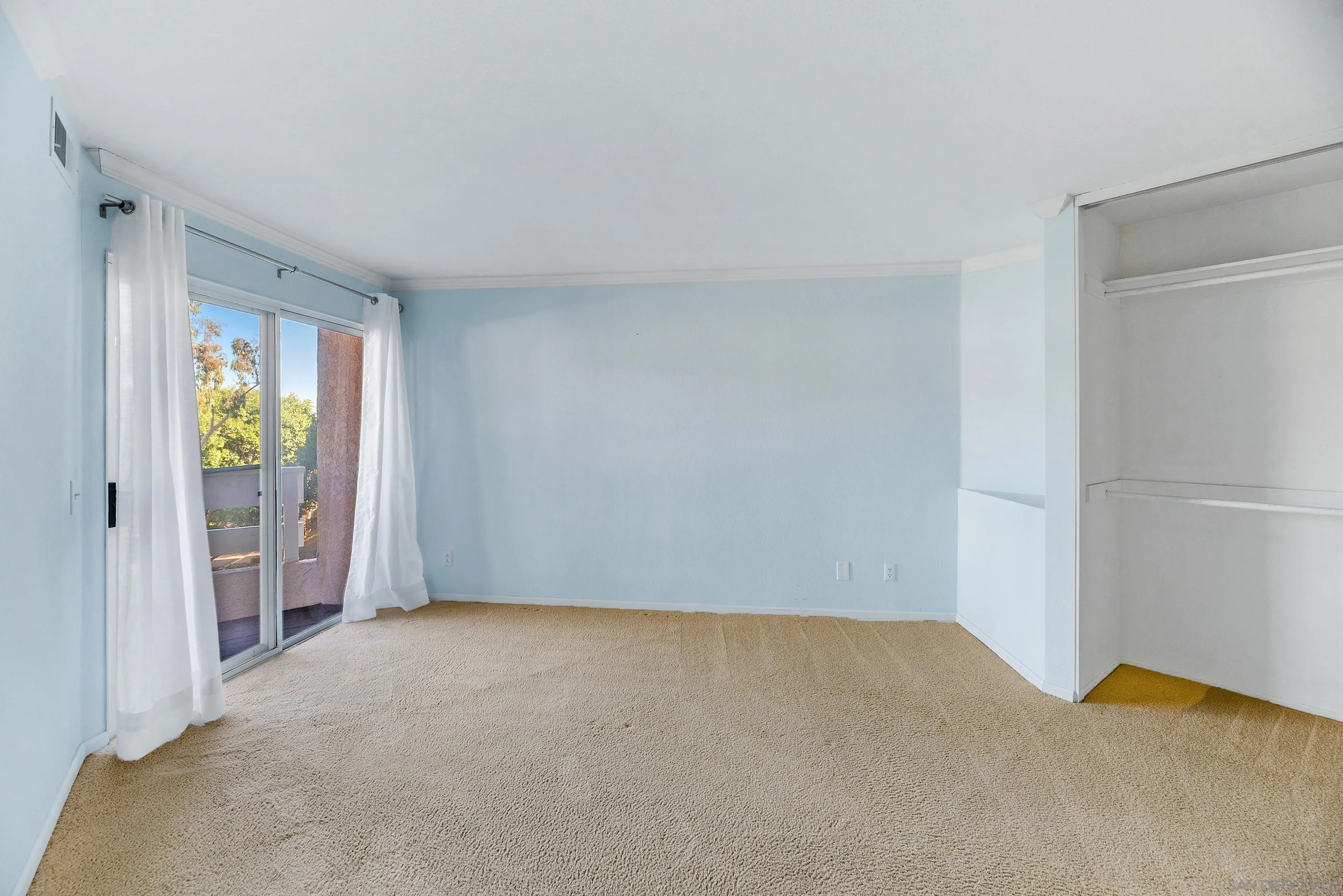 https://cdn.realtyfeed.com/cdn/127/260021500/e977fe98a80b61b40f7efca8abe117d5.webp