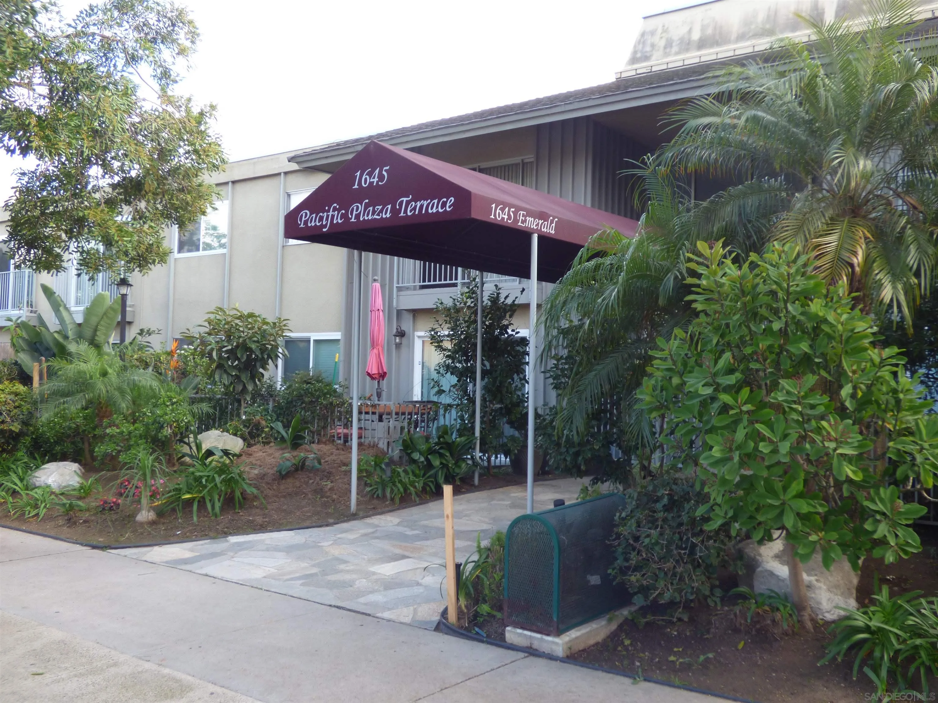 1645 Emerald Street Unit 2c, San Diego, CA 92109 - Main photo, San Diego, CA