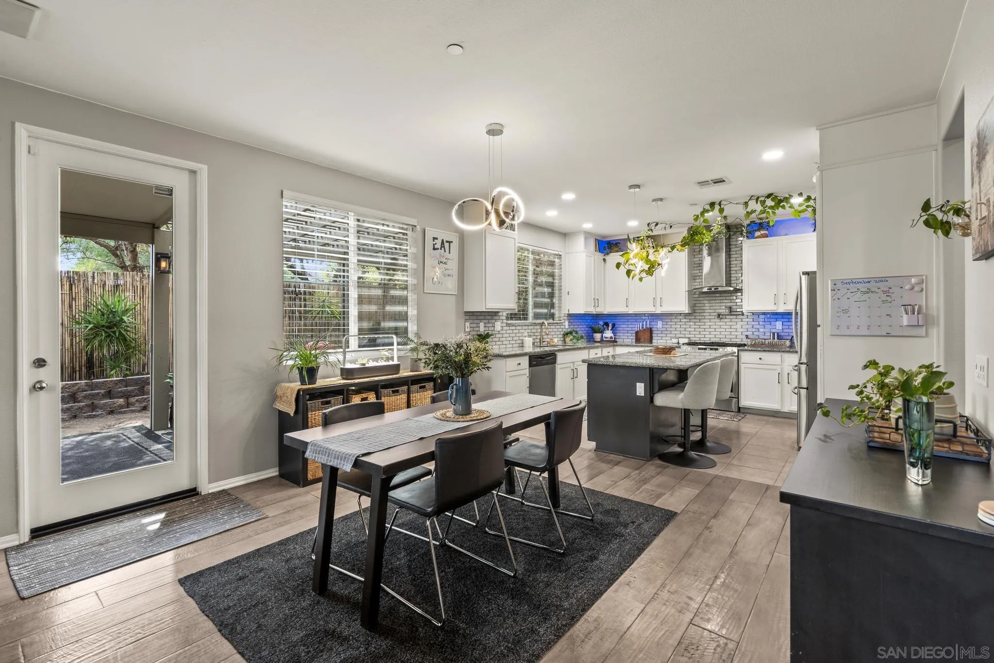 https://cdn.realtyfeed.com/cdn/127/260021505/042dc1209a6820305629be5d33985099.webp