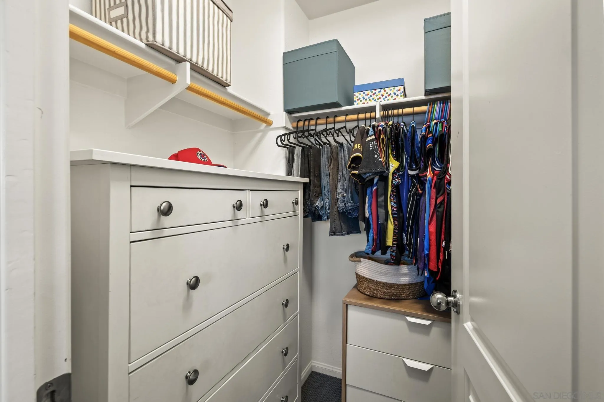 https://cdn.realtyfeed.com/cdn/127/260021505/1614995d9e4622e50e9d04139245f3a6.webp