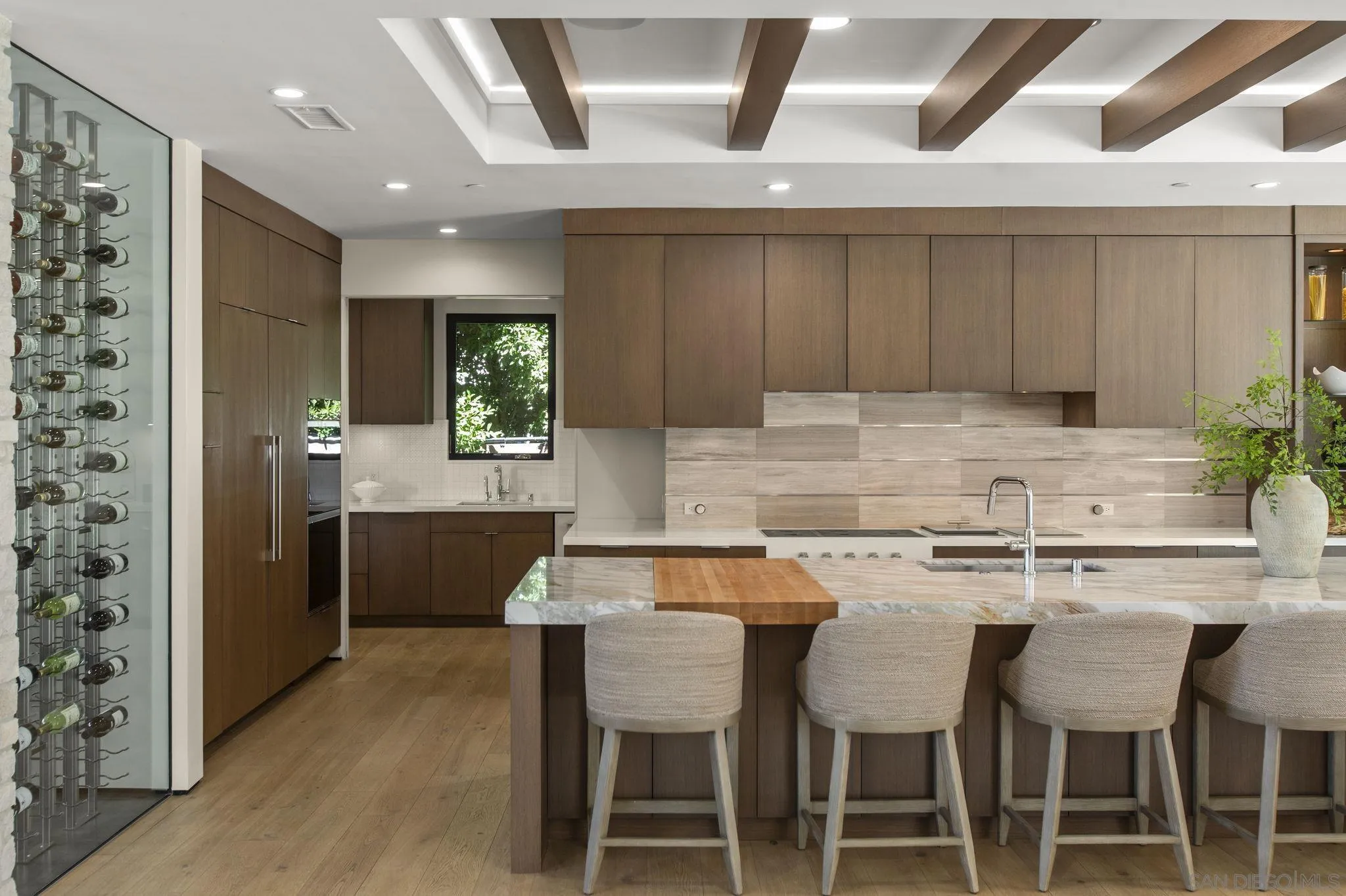 https://cdn.realtyfeed.com/cdn/127/260021509/3db193491a98d4e2fe91e934f110df13.webp