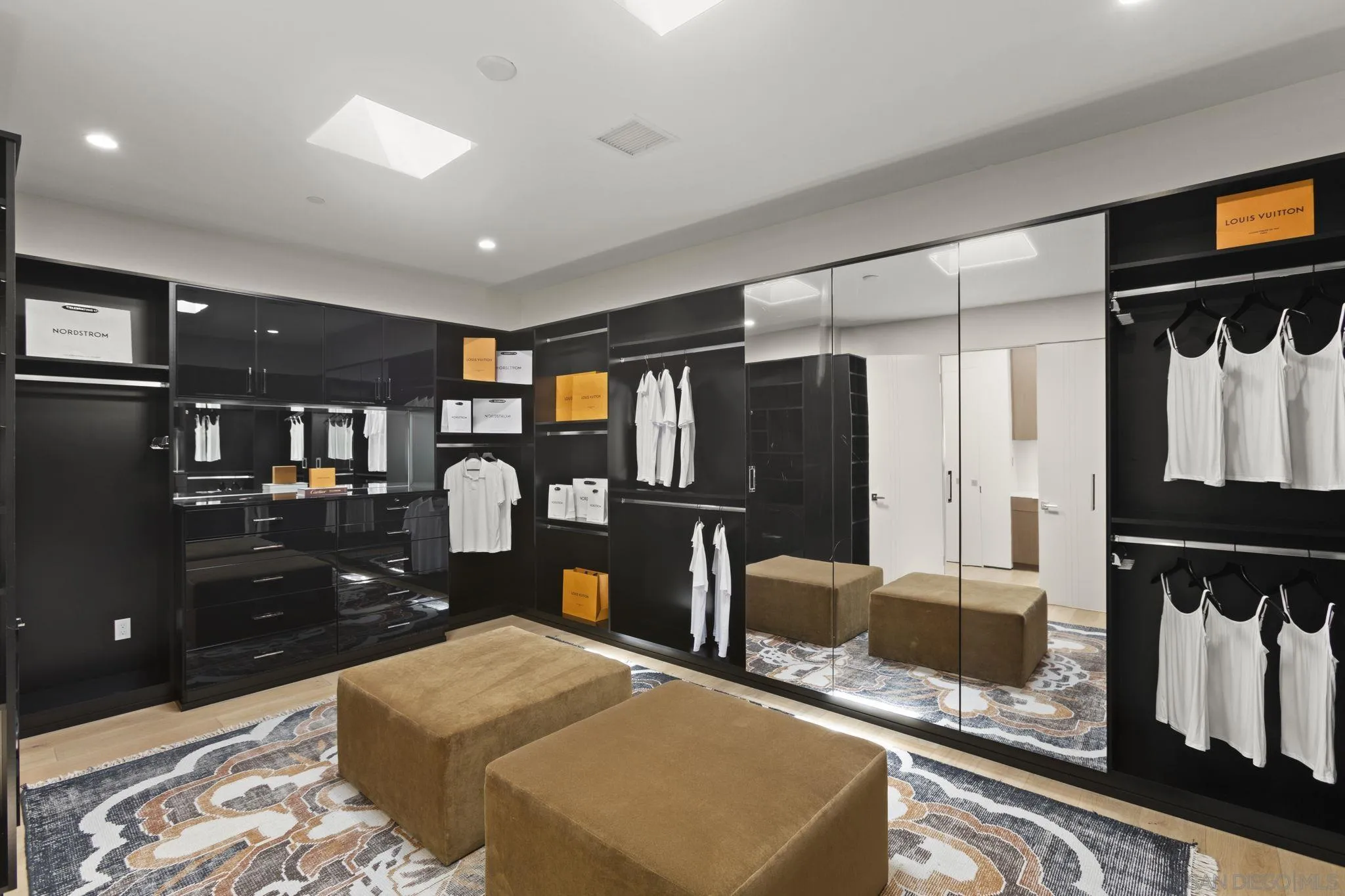 https://cdn.realtyfeed.com/cdn/127/260021509/45dfd8127ae4663ceafb334c14a170f8.webp