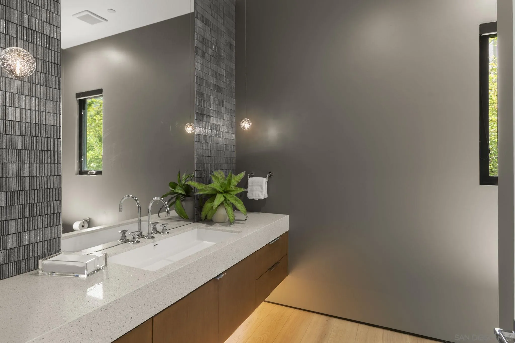 https://cdn.realtyfeed.com/cdn/127/260021509/e54bb02da1a8306c10ee418ab2f639ea.webp