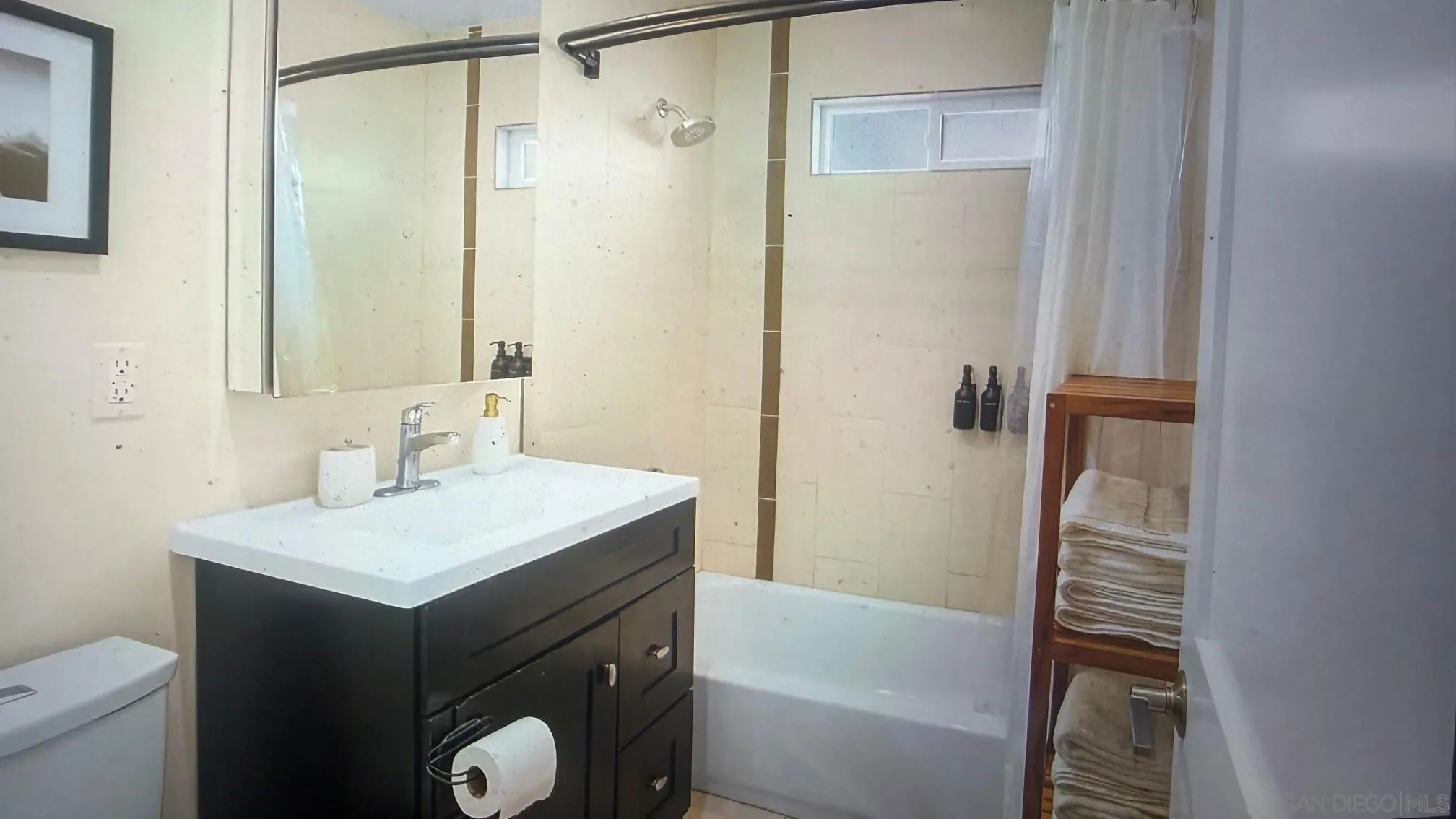 https://cdn.realtyfeed.com/cdn/127/260021510/20dcc244b6066e7f5e00fe421581b2f9.webp