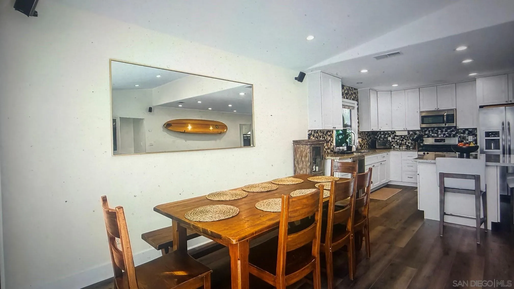 https://cdn.realtyfeed.com/cdn/127/260021510/64257d6c60074bd6f079c6b3b8fe9e10.webp