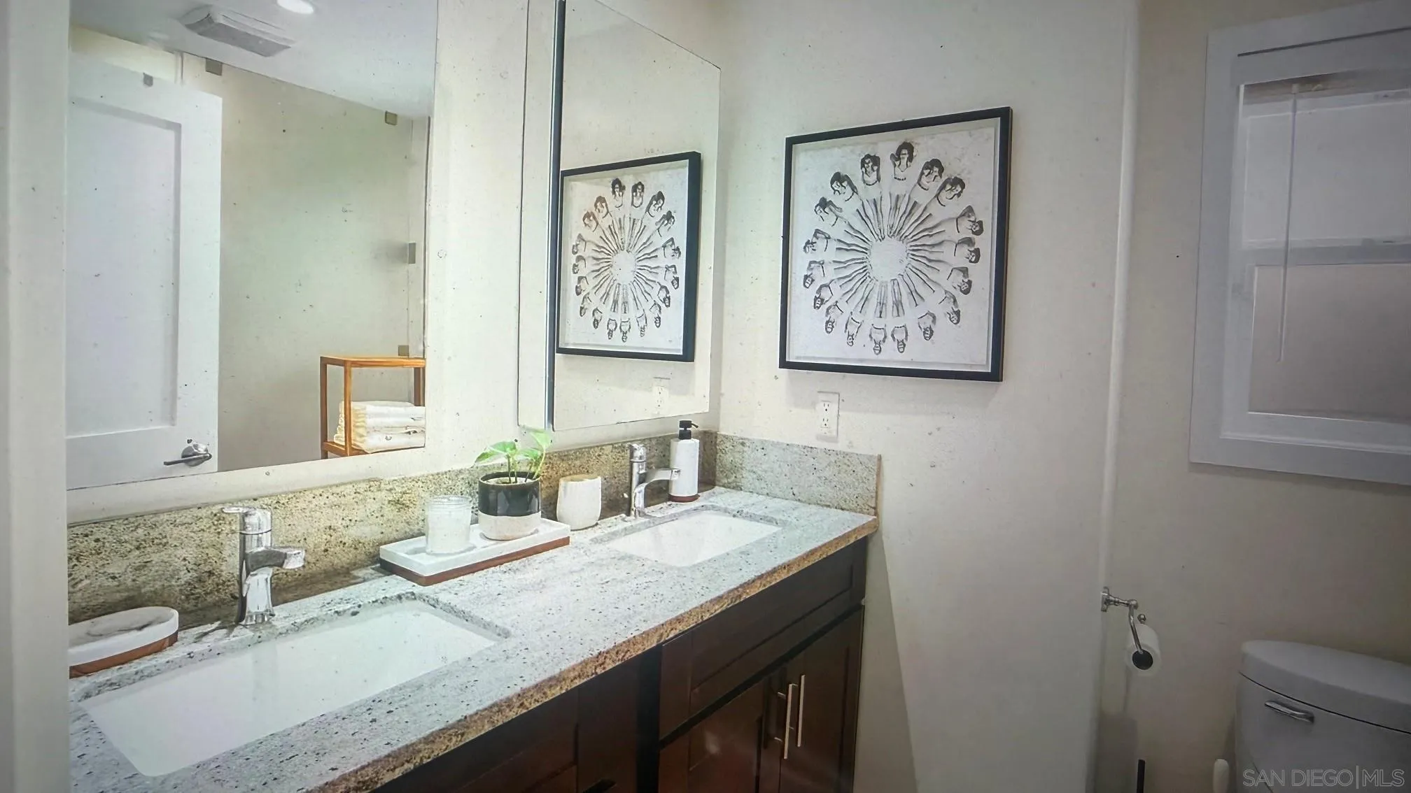 https://cdn.realtyfeed.com/cdn/127/260021510/b22cd2adb194eb02737d7ece4a15ca9d.webp