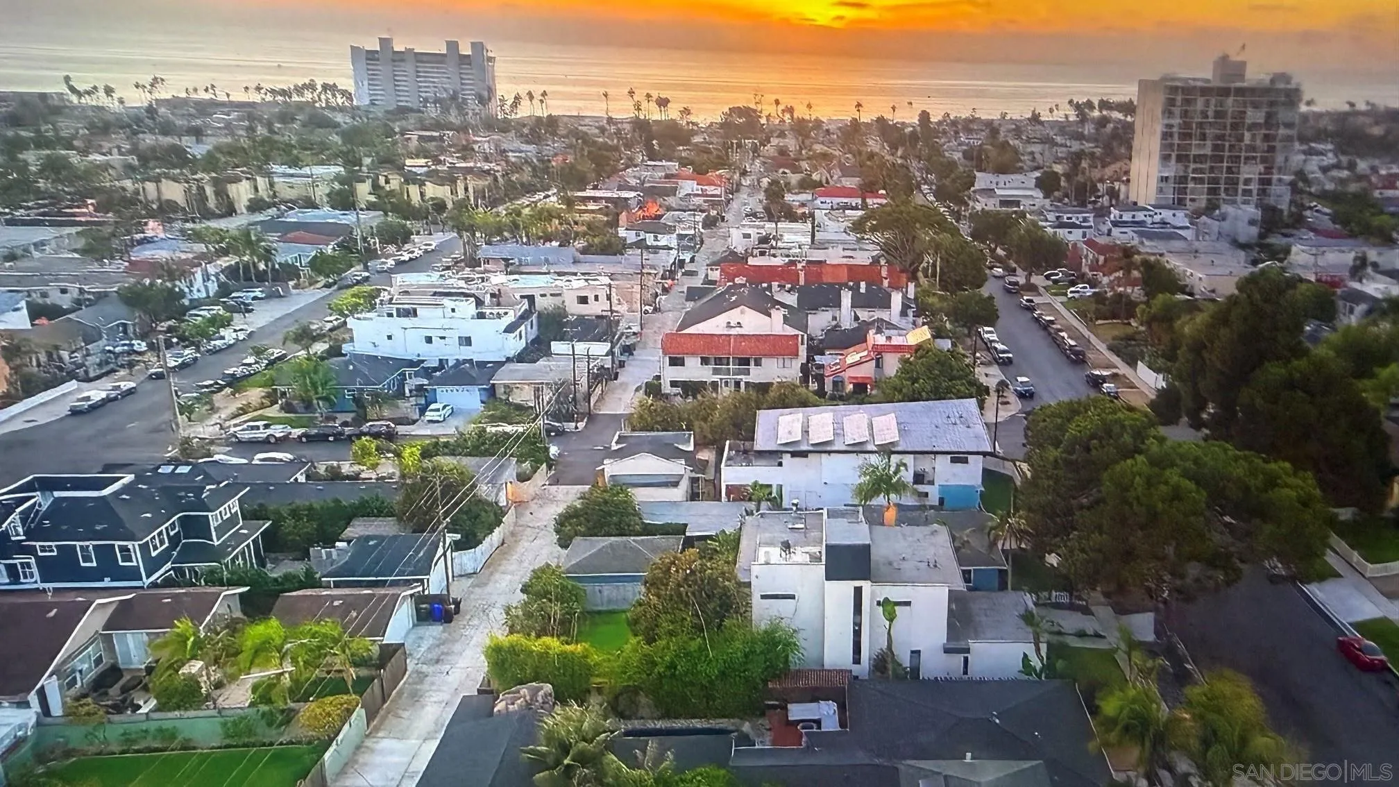 https://cdn.realtyfeed.com/cdn/127/260021510/df14fef4d3ea1bc23ad294d93f1a1168.webp