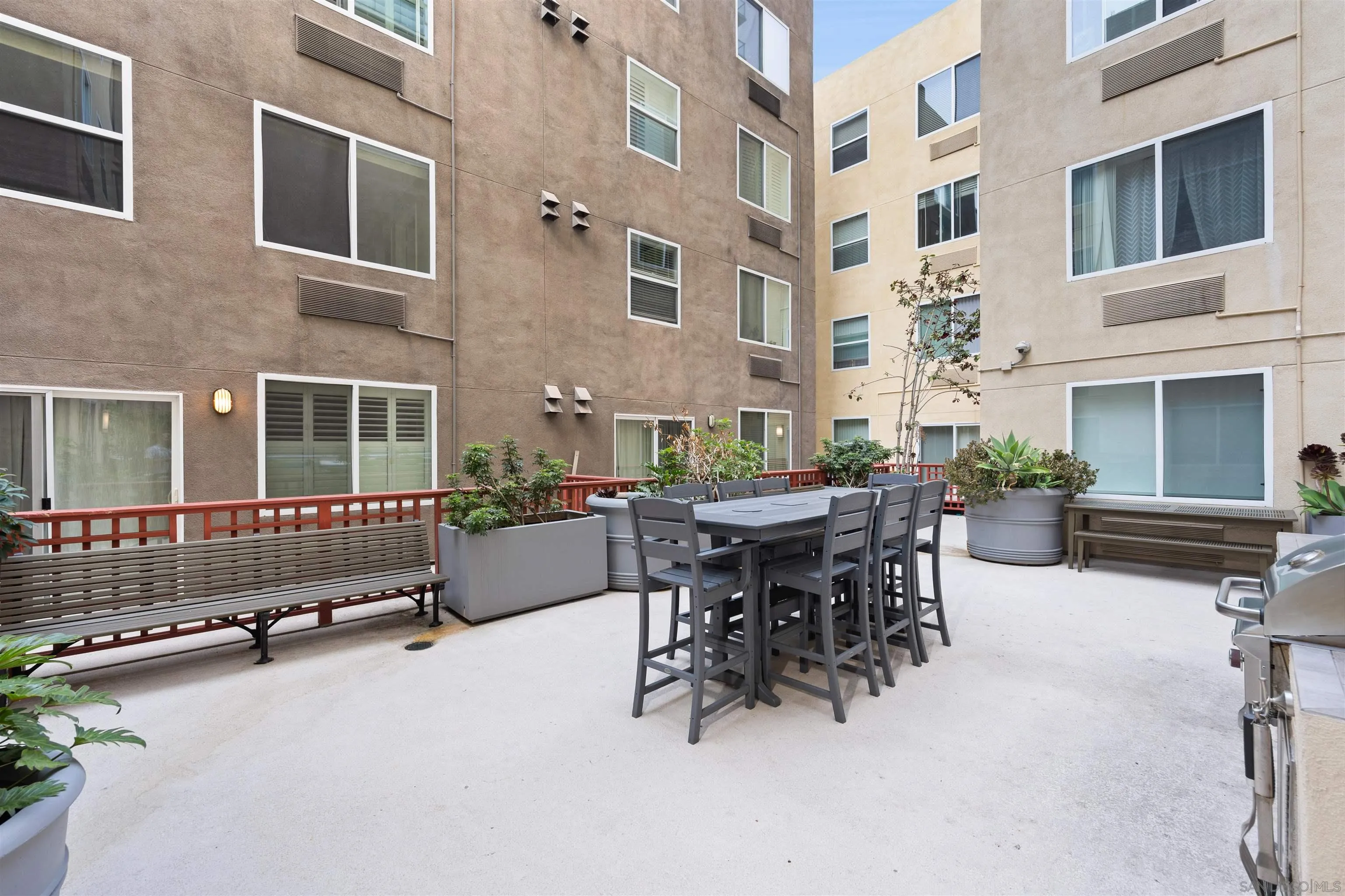 https://cdn.realtyfeed.com/cdn/127/260021512/35544fc29b865c73f3f7e42054a3b57b.webp