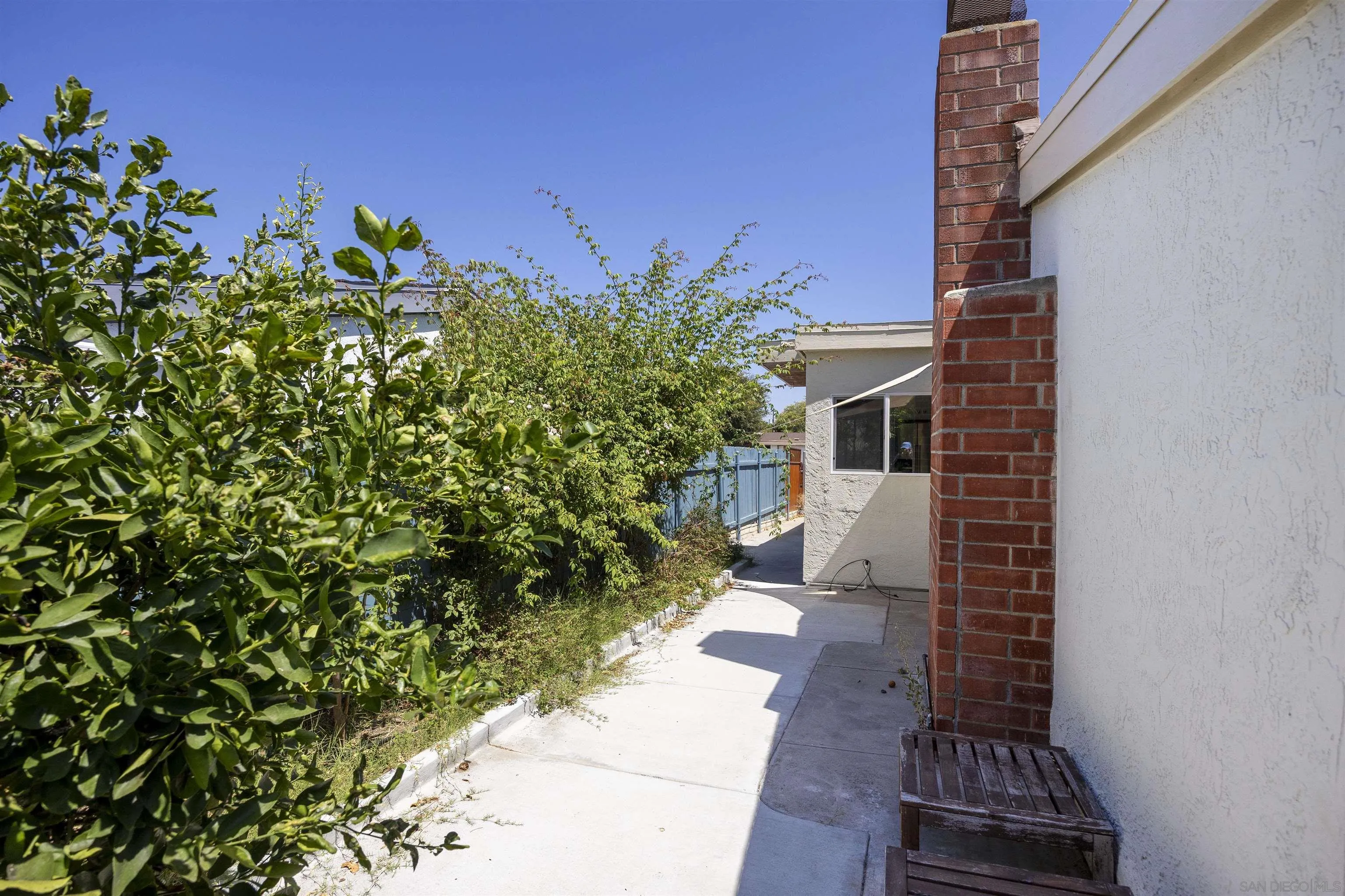 https://cdn.realtyfeed.com/cdn/127/260021514/82578da7a13197c7c4bb1d88148ee2fa.webp
