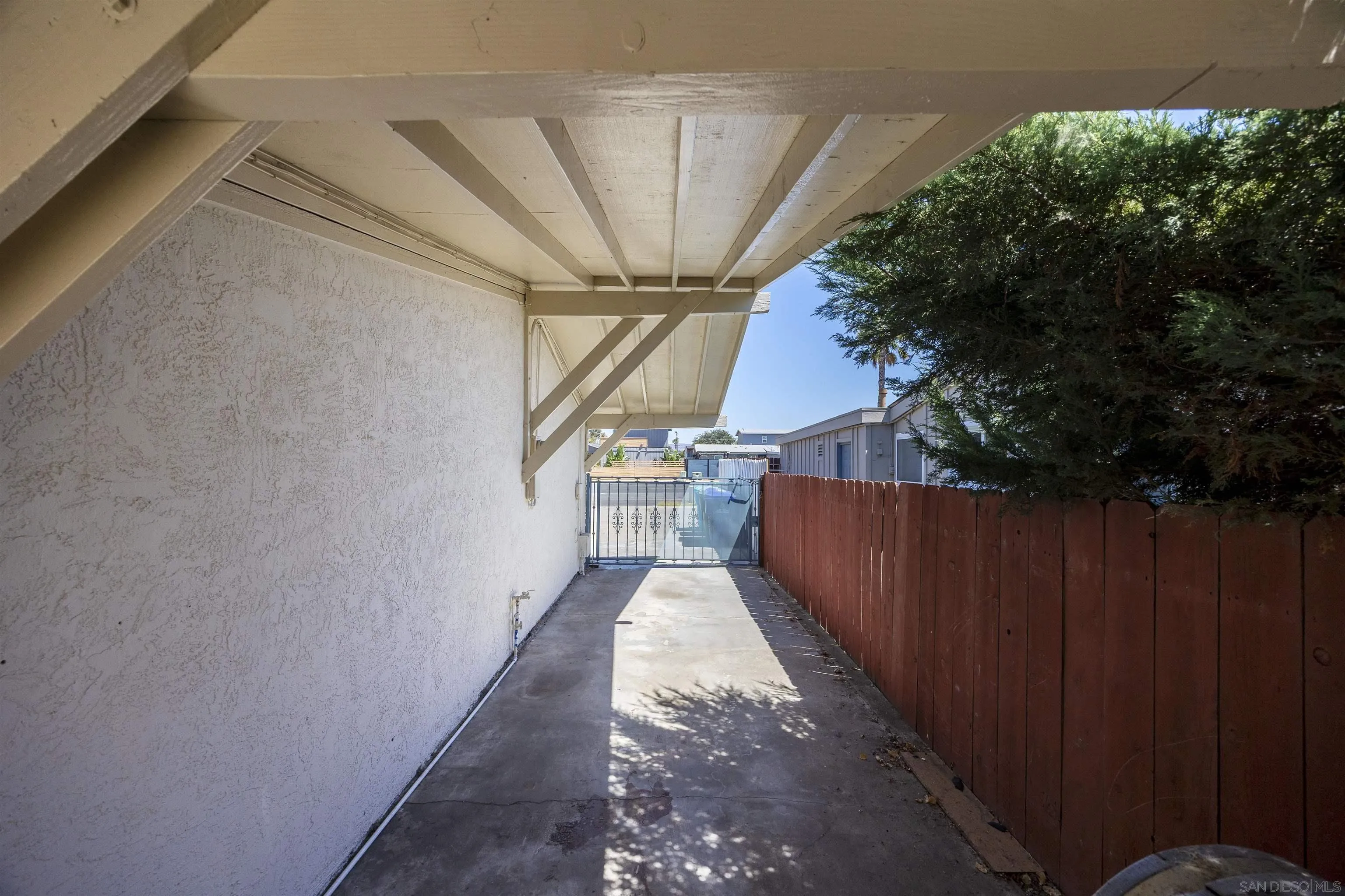 https://cdn.realtyfeed.com/cdn/127/260021514/a638603bf0c246144739ae08703b2612.webp