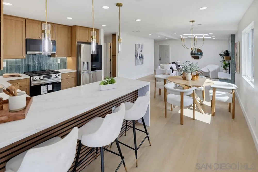 https://cdn.realtyfeed.com/cdn/127/260021515/04eb7d71c9642455d3d93d0966a0dbd8.webp
