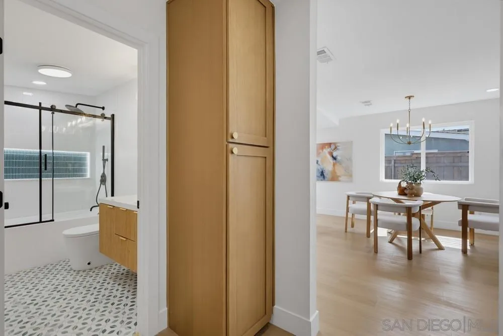https://cdn.realtyfeed.com/cdn/127/260021515/2d12e085b5d7f77256e8f2633b359190.webp