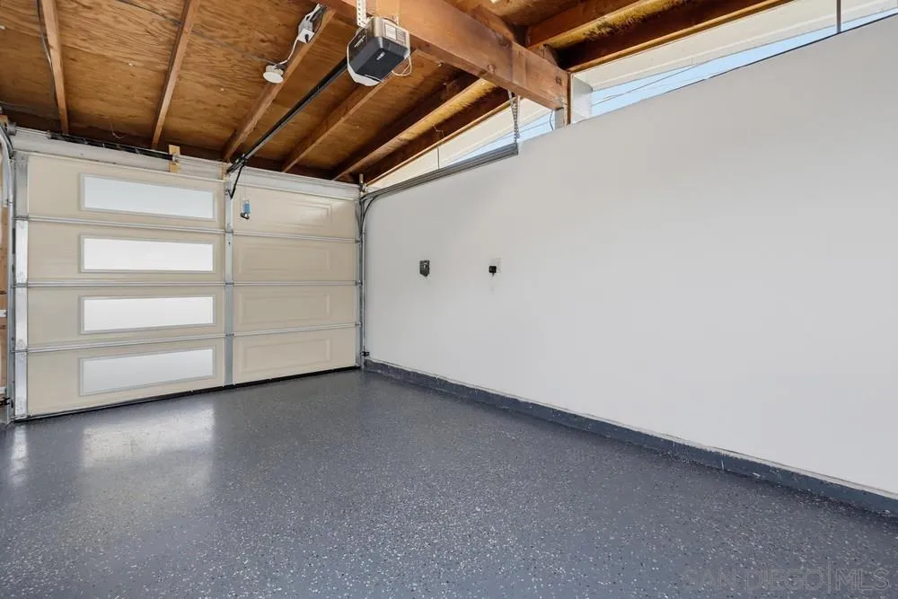 https://cdn.realtyfeed.com/cdn/127/260021515/73a91422290c3cf3b730cae84d5283ef.webp
