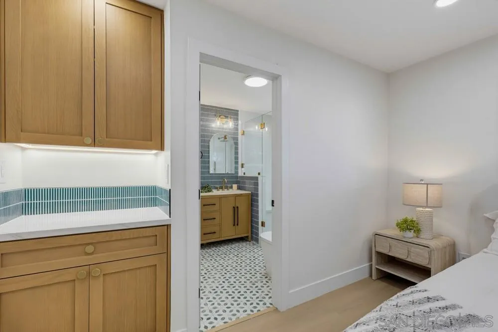https://cdn.realtyfeed.com/cdn/127/260021515/93e13f28044289e90c11ea6ee8340f97.webp