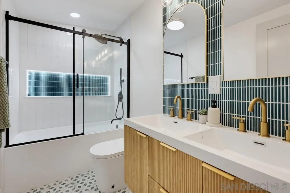 https://cdn.realtyfeed.com/cdn/127/260021515/d325d6aa9aaec1f9fcf203cf839dc25c.webp
