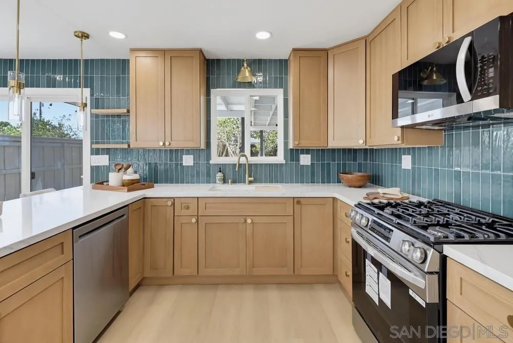 https://cdn.realtyfeed.com/cdn/127/260021515/e6f7d8e317119a9fd4add0885d901c2f.webp