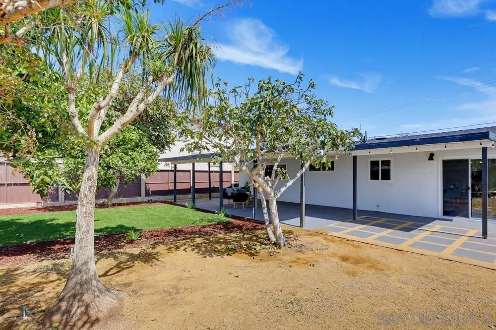 https://cdn.realtyfeed.com/cdn/127/260021515/fa5ac16934f3cedbb91e2d0c38894a48.webp