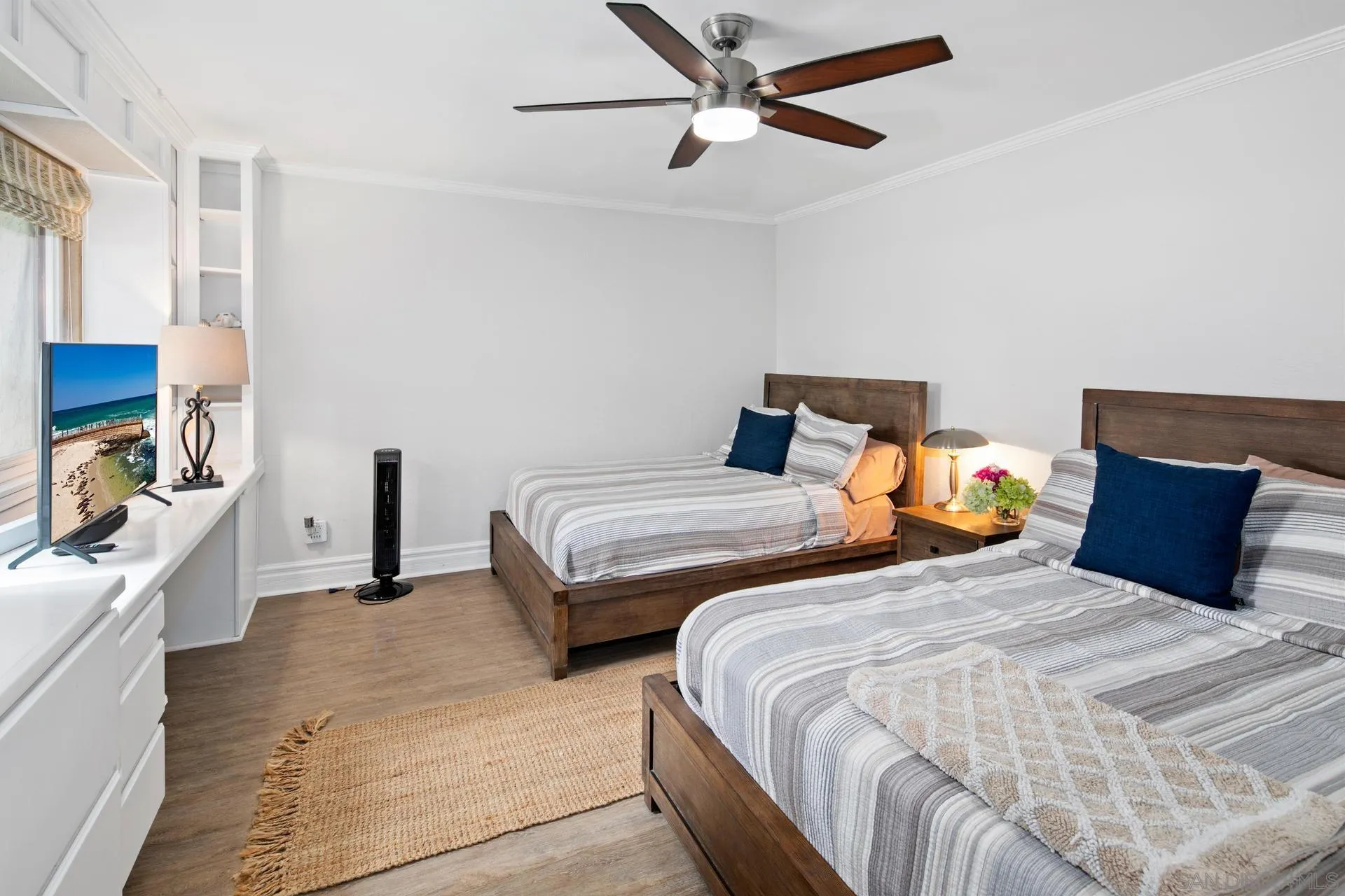 https://cdn.realtyfeed.com/cdn/127/260021516/f51c3fc6638bd605683ed9a49e7cc062.webp