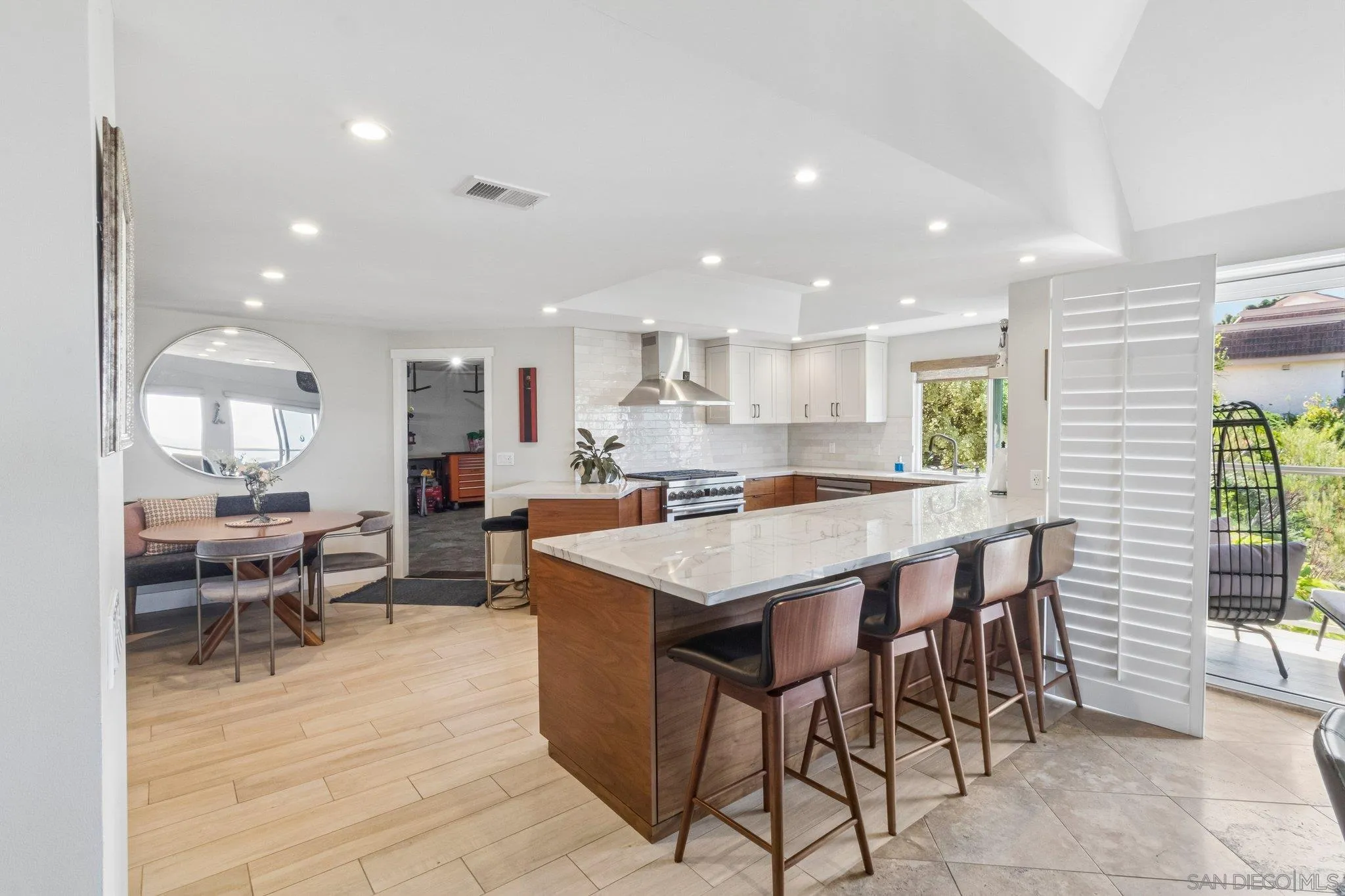 https://cdn.realtyfeed.com/cdn/127/260021517/30722ec1c3de3015c72fa208dc2cc9cc.webp