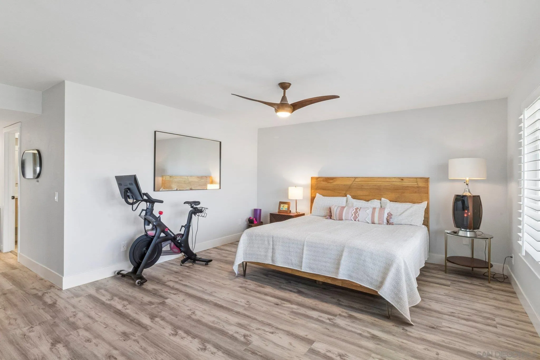 https://cdn.realtyfeed.com/cdn/127/260021517/4646703ceb18185ef5f765f524125730.webp