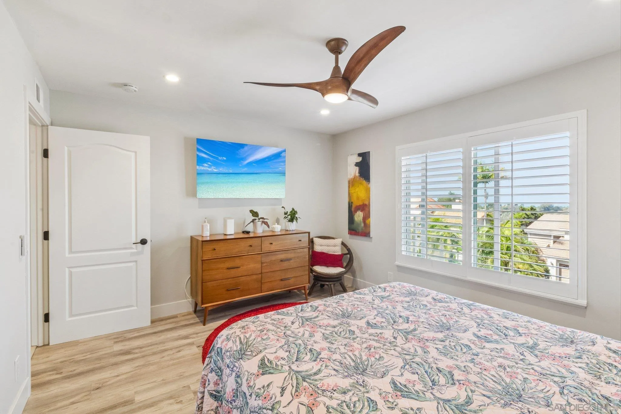 https://cdn.realtyfeed.com/cdn/127/260021517/78df4e499bf5f3900ce59fe917f8f07d.webp