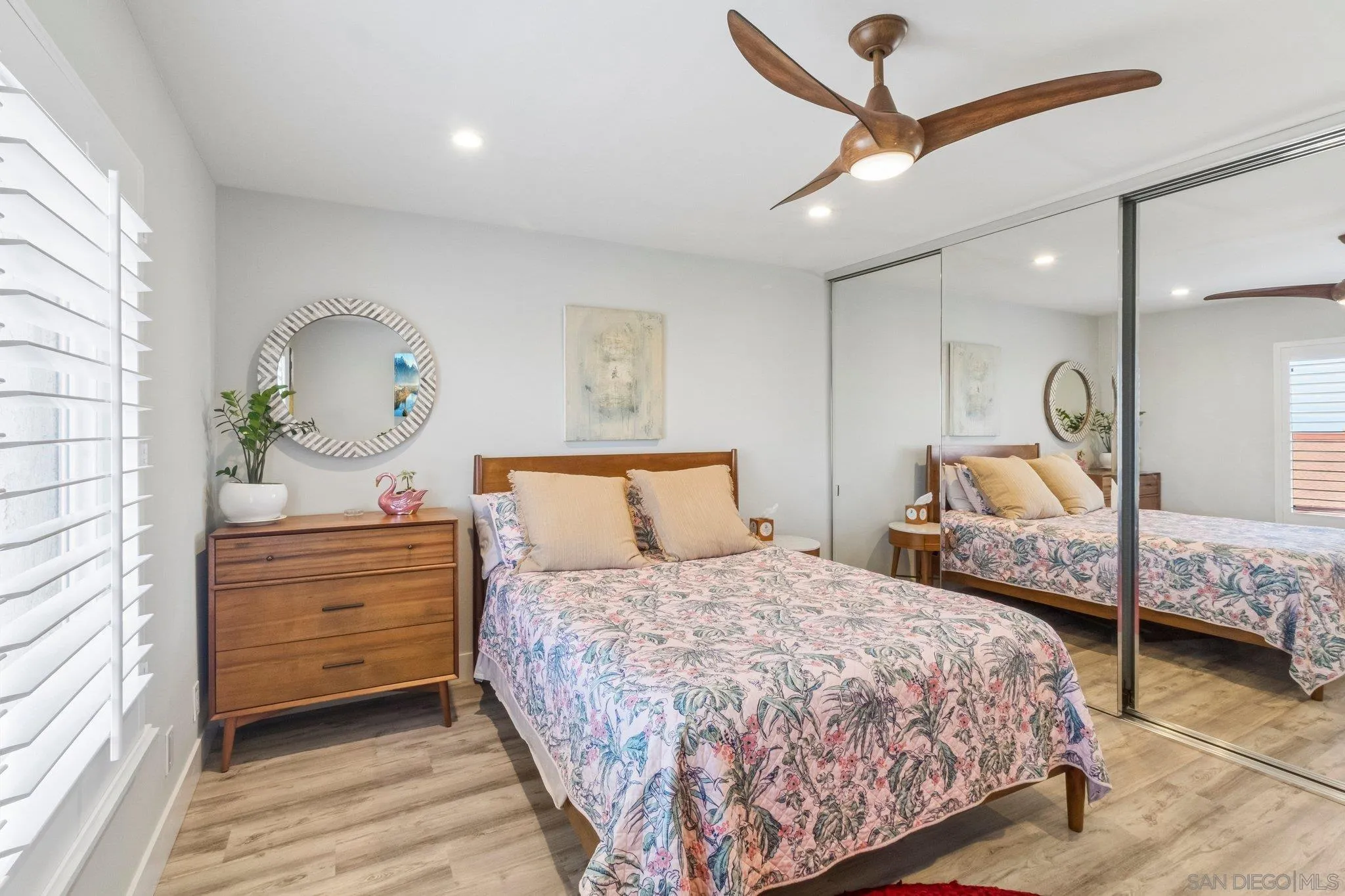 https://cdn.realtyfeed.com/cdn/127/260021517/8ab1d3776e042d4480ea36b43d569431.webp