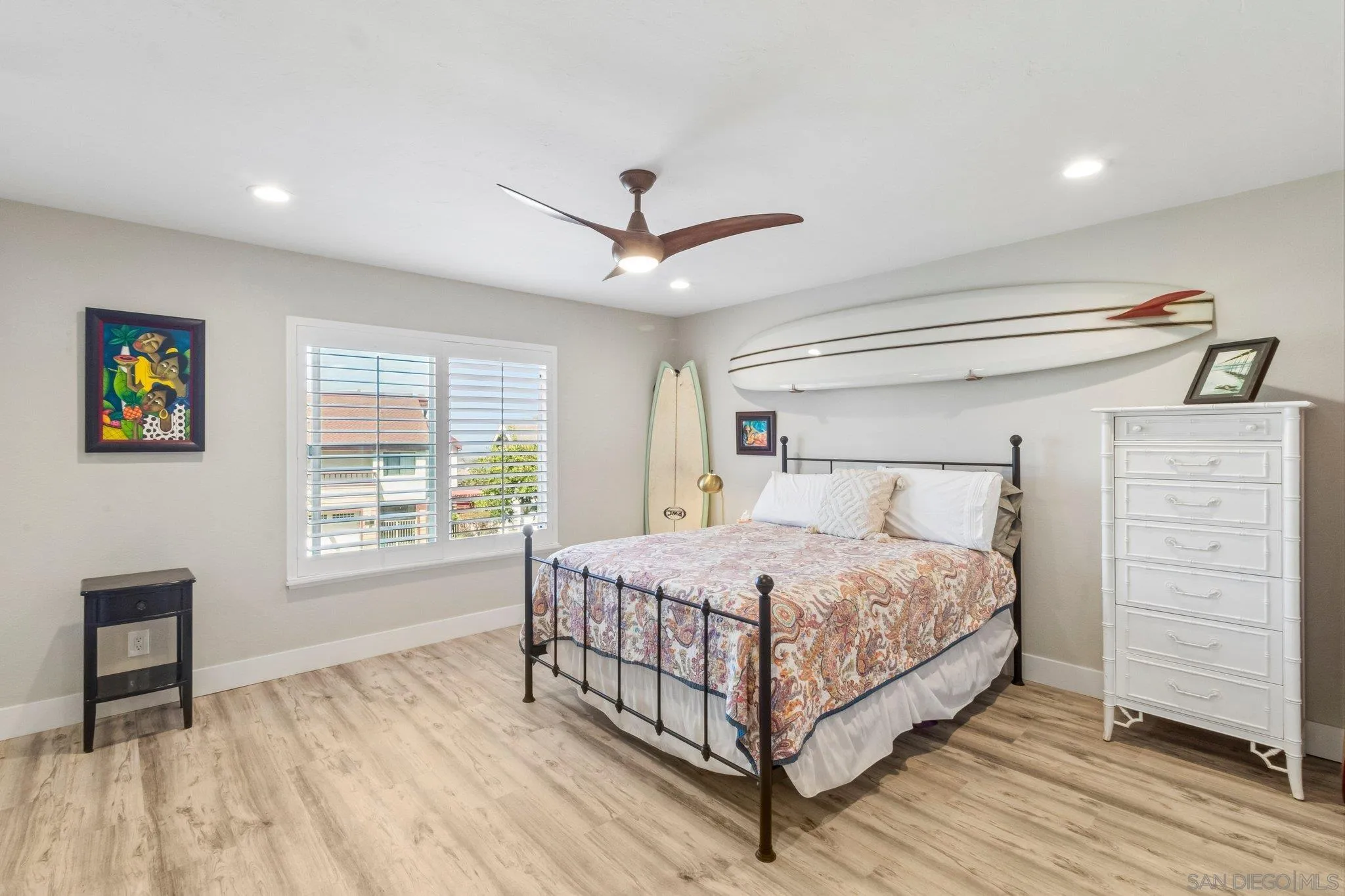 https://cdn.realtyfeed.com/cdn/127/260021517/a99b9a7b484fb65c0f3cf64c040b6c46.webp