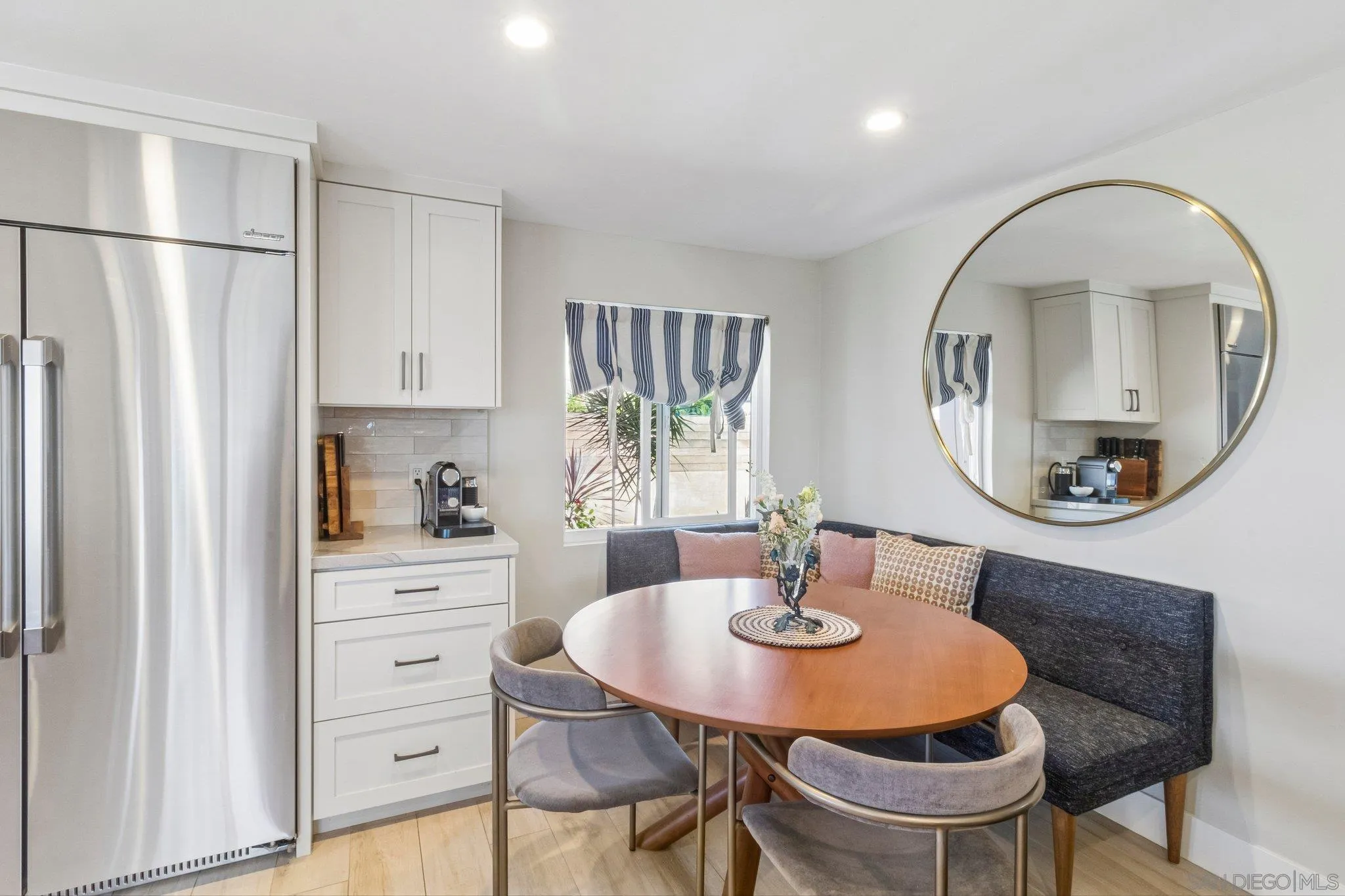 https://cdn.realtyfeed.com/cdn/127/260021517/b927f4000b523a31f138dd52571b6be6.webp