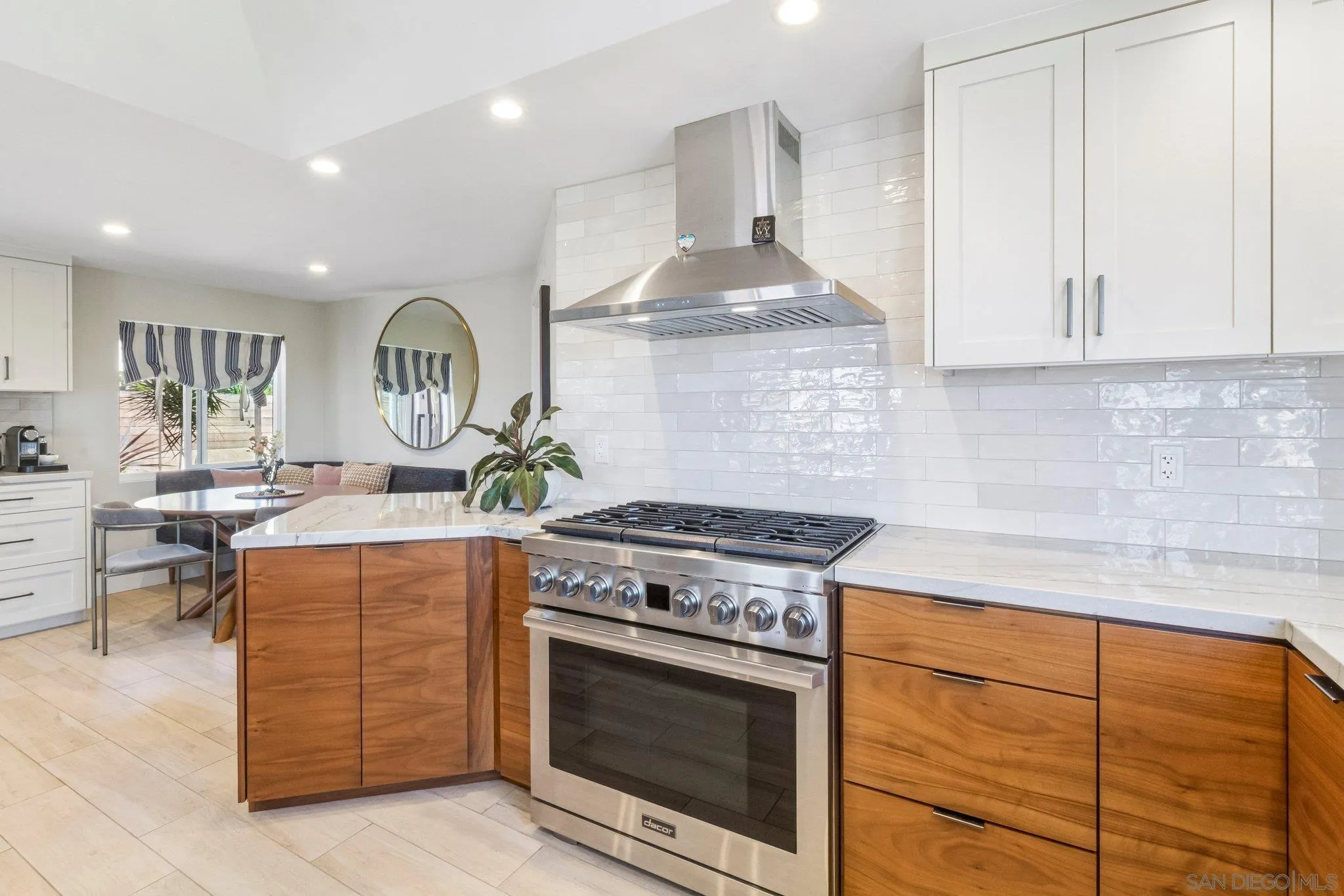 https://cdn.realtyfeed.com/cdn/127/260021517/d41400abe7120c049f44fbf78affd500.webp
