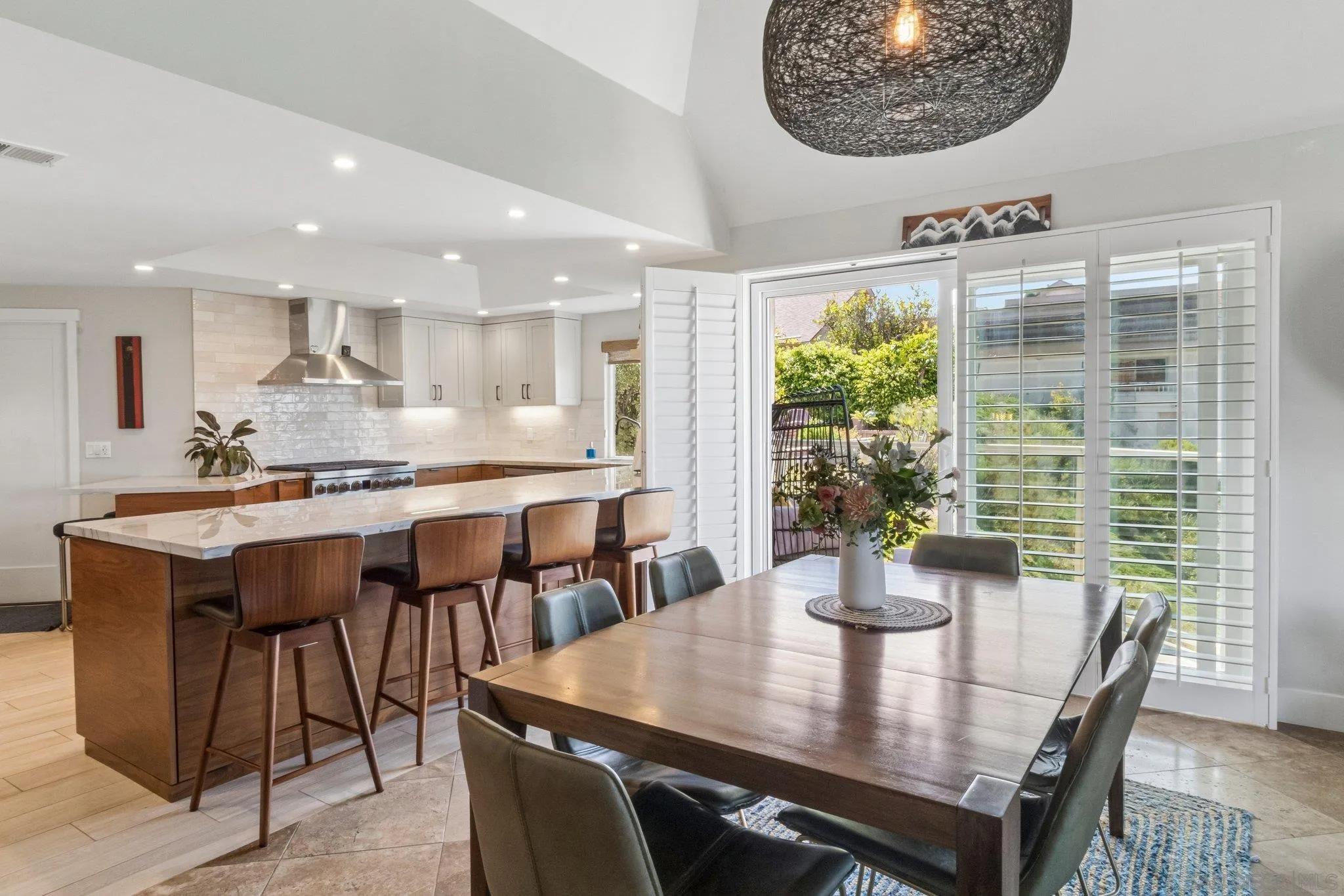 https://cdn.realtyfeed.com/cdn/127/260021517/d89601e364709a2d48967990262511b4.webp