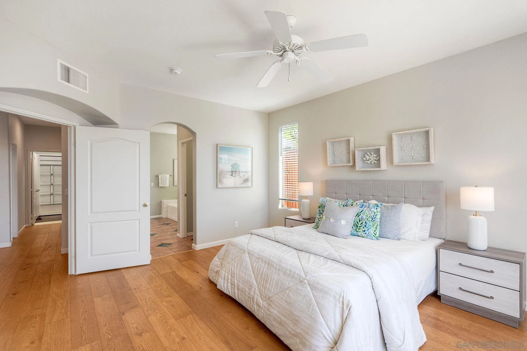 https://cdn.realtyfeed.com/cdn/127/260021518/536390c5944d6c311c0c6934b209a2cc.webp