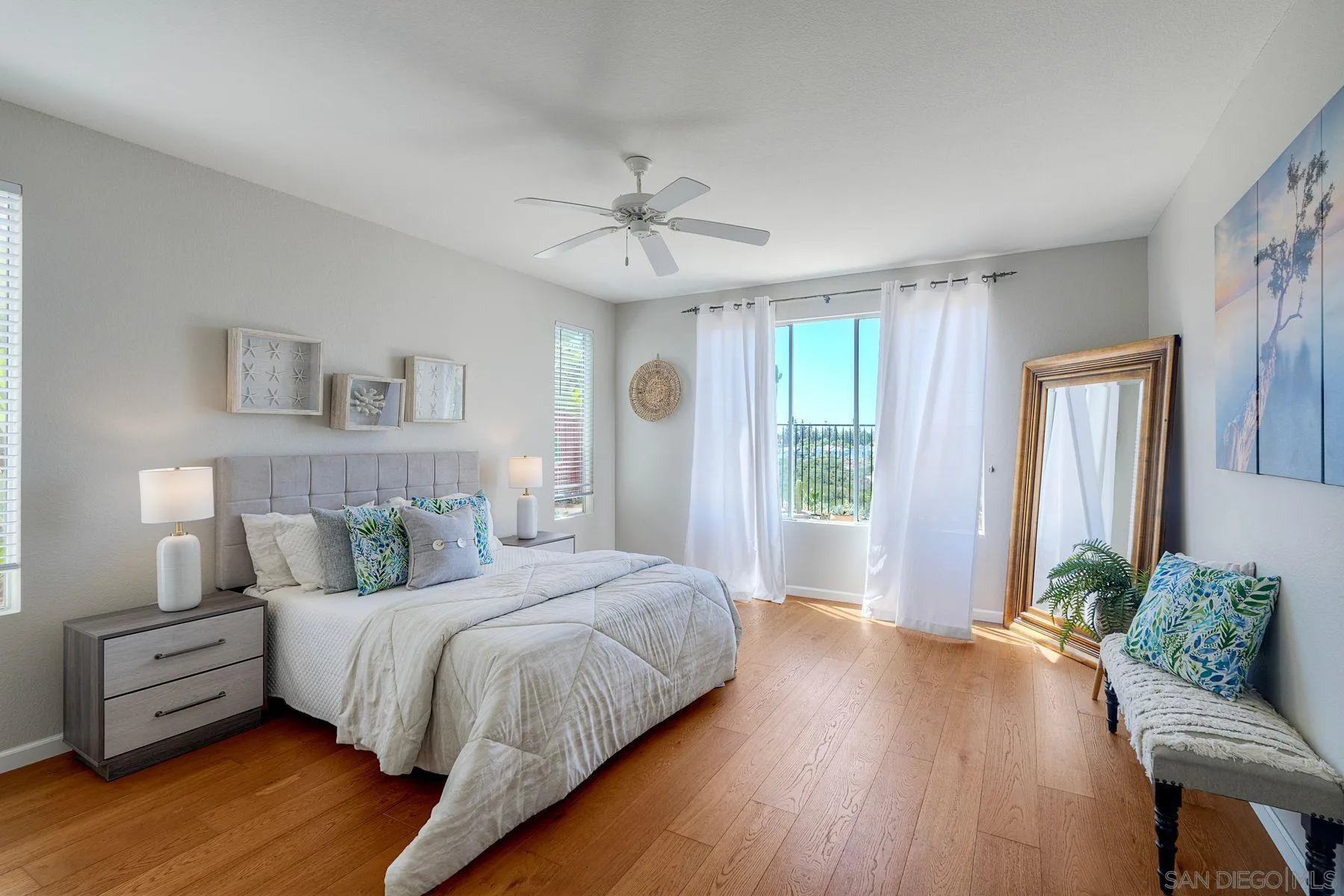 https://cdn.realtyfeed.com/cdn/127/260021518/9b7af58ff263e24cfb86d7983cc39aab.webp