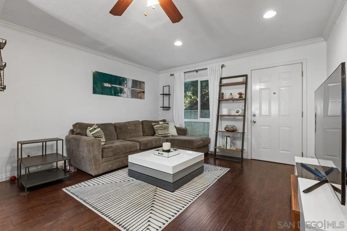 7856 Camino Glorita, San Diego, CA 92122 - Photo 5 of 42, San Diego, CA