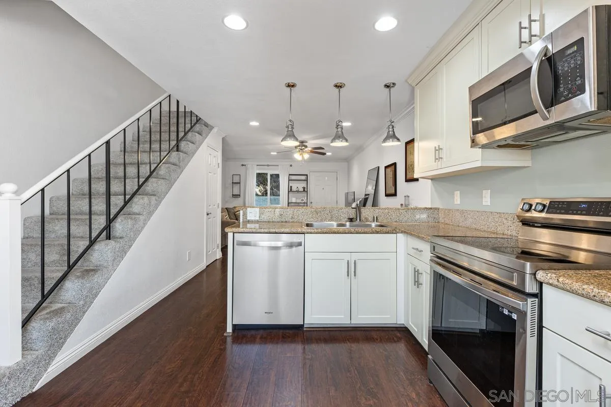 https://cdn.realtyfeed.com/cdn/127/260021520/921302c75a0024fe56632708352fc83e.webp
