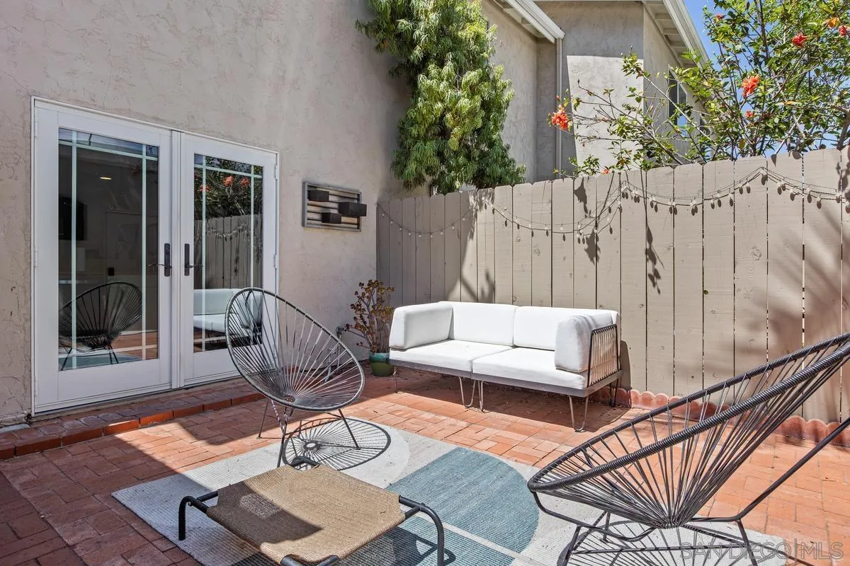 https://cdn.realtyfeed.com/cdn/127/260021520/ae6d23665c08d647dba043091537fb54.webp