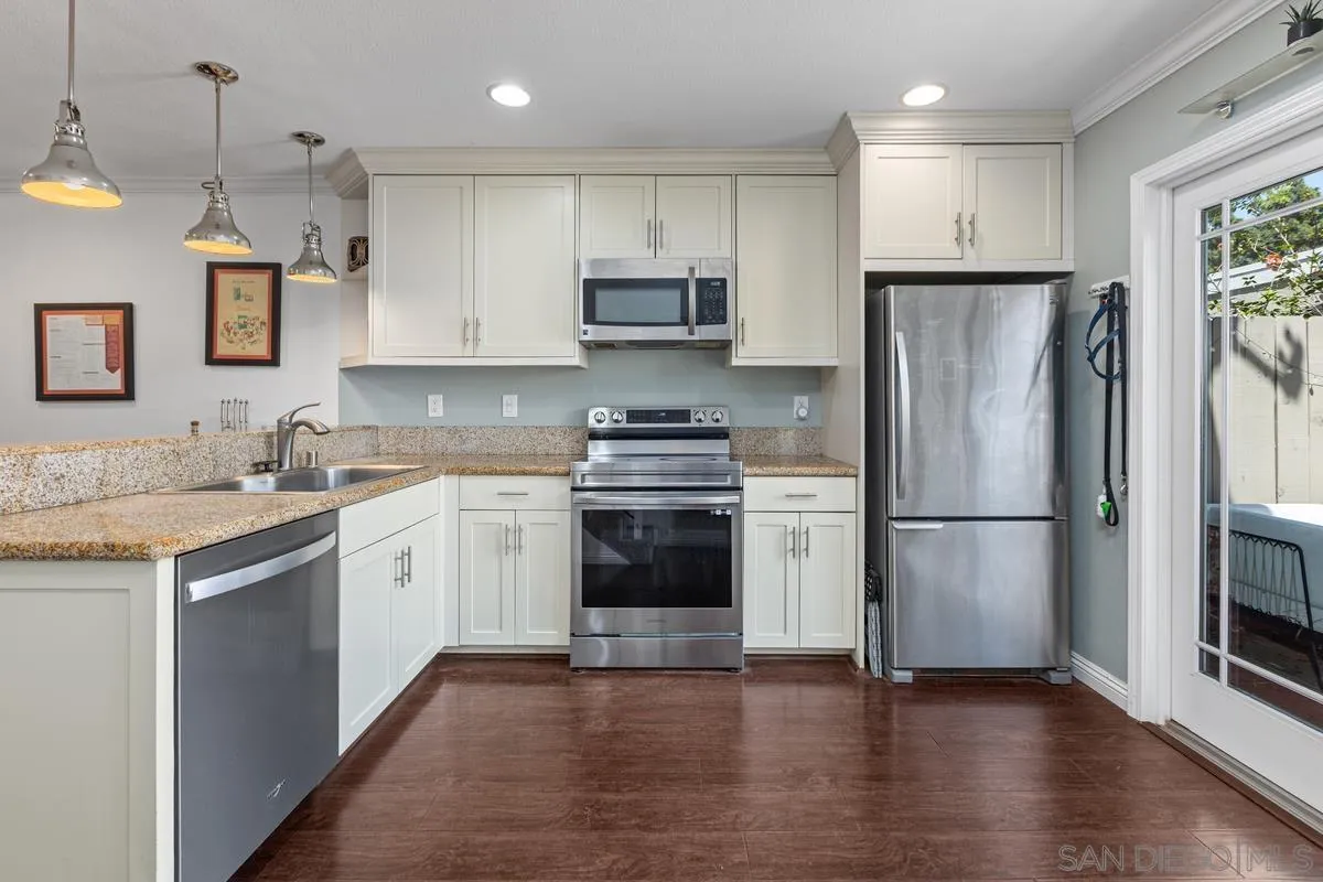 https://cdn.realtyfeed.com/cdn/127/260021520/f1dee83e5408830a5a4ba9723cae4dee.webp