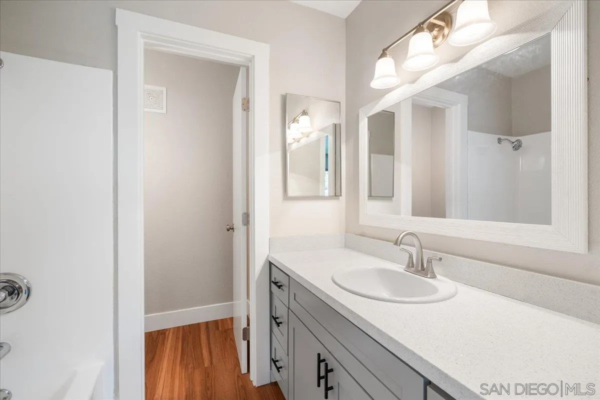 https://cdn.realtyfeed.com/cdn/127/260021521/165d431946171b4db73082f2c05b7829.webp