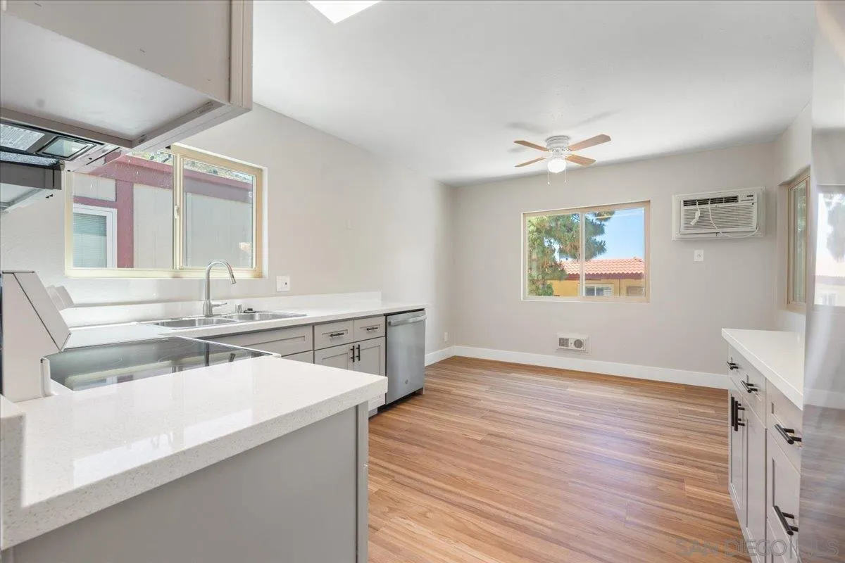 5473 Adobe Falls Rd Unit 9, San Diego, CA 92120 - Main photo, San Diego, CA