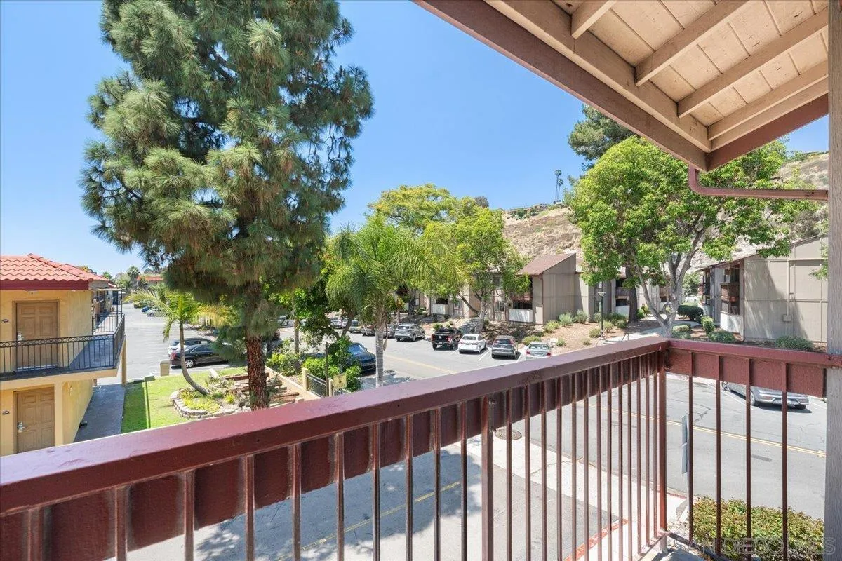 https://cdn.realtyfeed.com/cdn/127/260021521/21582591b002bd205758bee215108cd5.webp