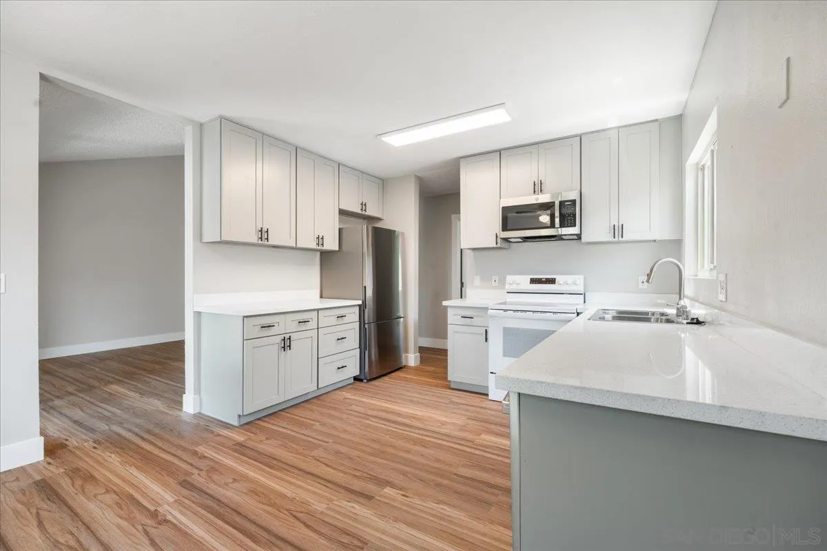 5473 Adobe Falls Rd Unit 9, San Diego, CA 92120 - Photo 4 of 19, San Diego, CA