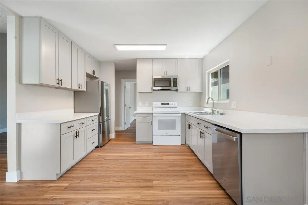 5473 Adobe Falls Rd Unit 9, San Diego, CA 92120 - Photo 2 of 19, San Diego, CA