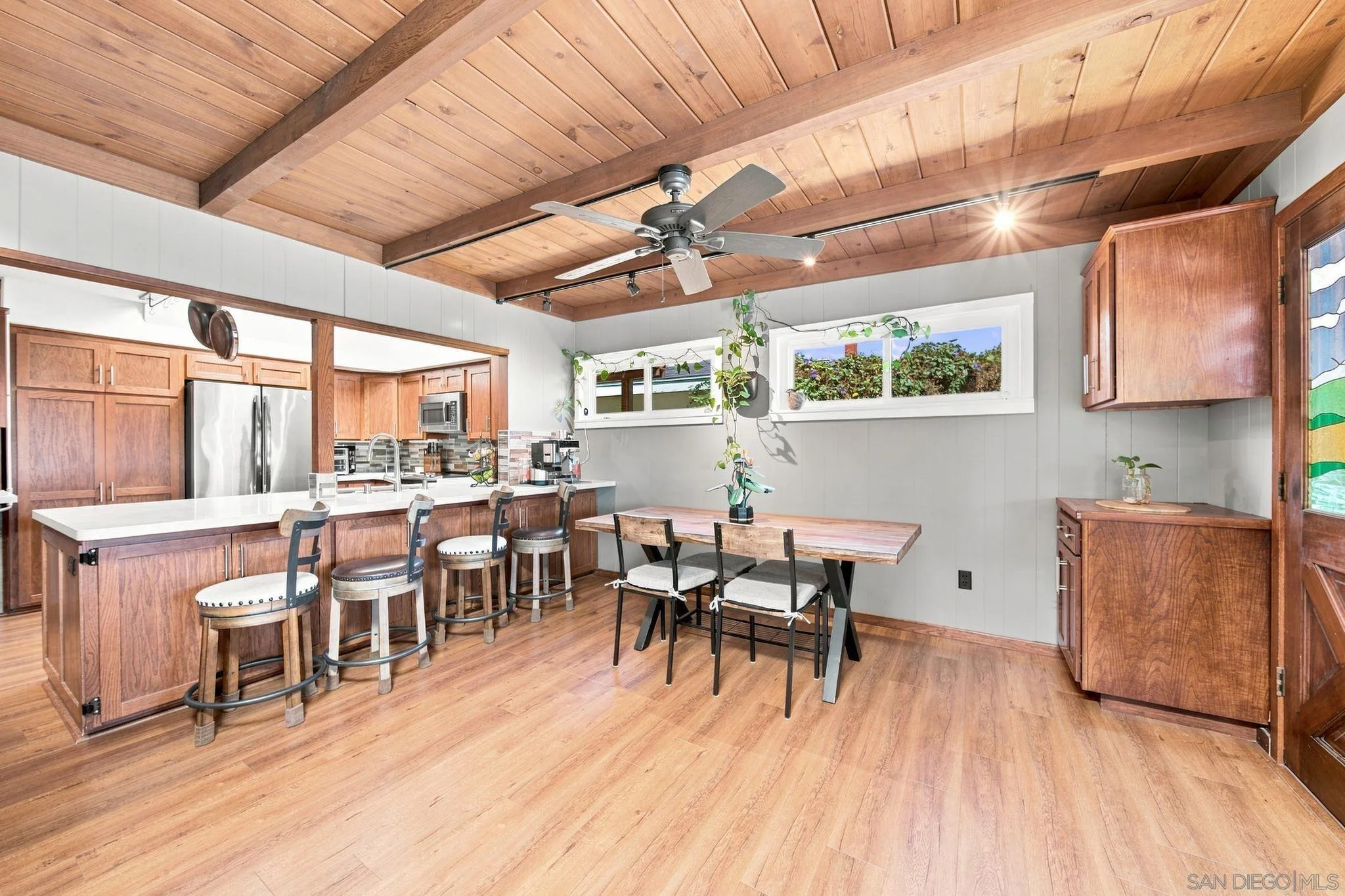 https://cdn.realtyfeed.com/cdn/127/260021522/09faba5ba2897c47e2c607d7089bdbe8.webp