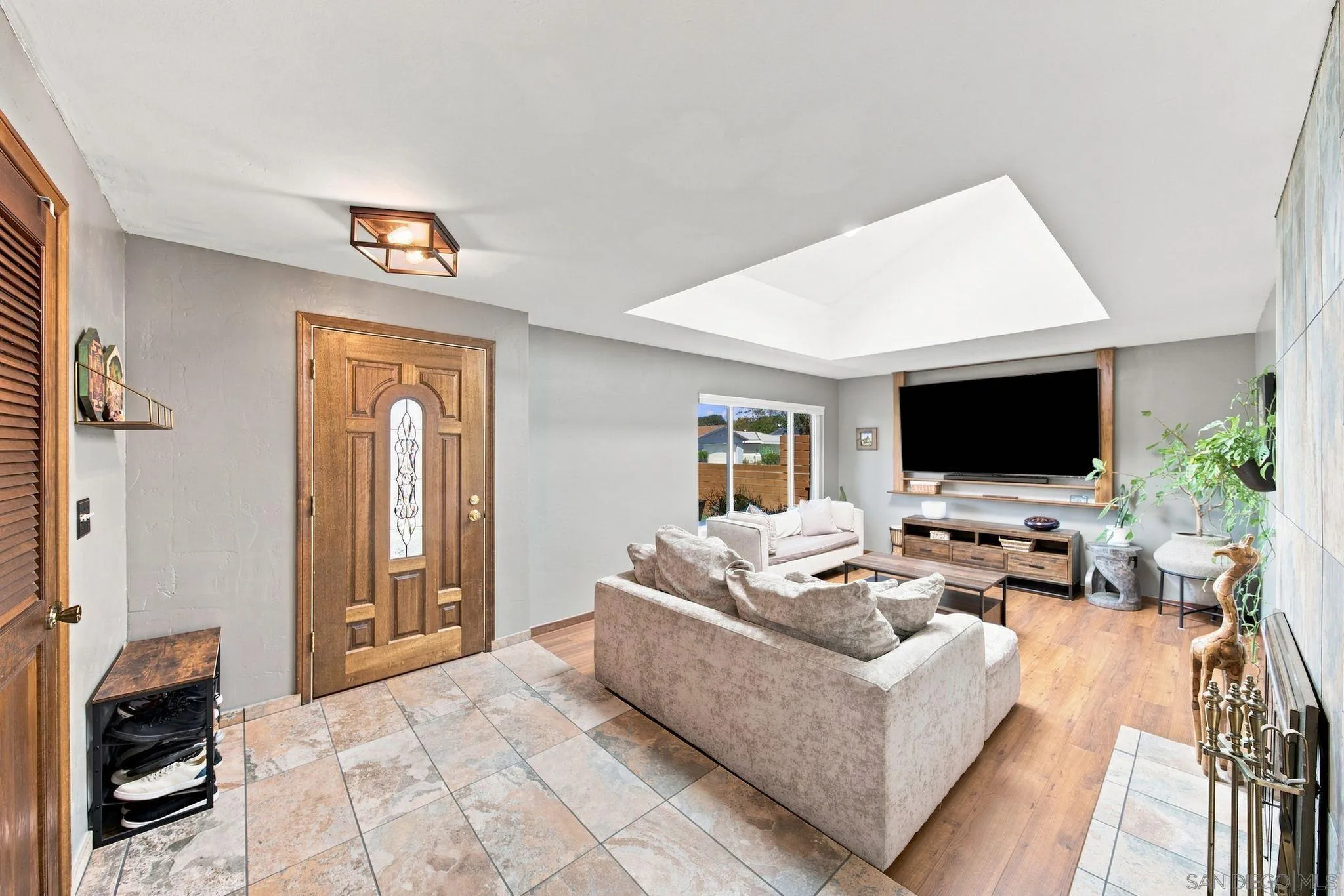https://cdn.realtyfeed.com/cdn/127/260021522/0e7458a2bdd324d6d9d75c31d6cf1a00.webp