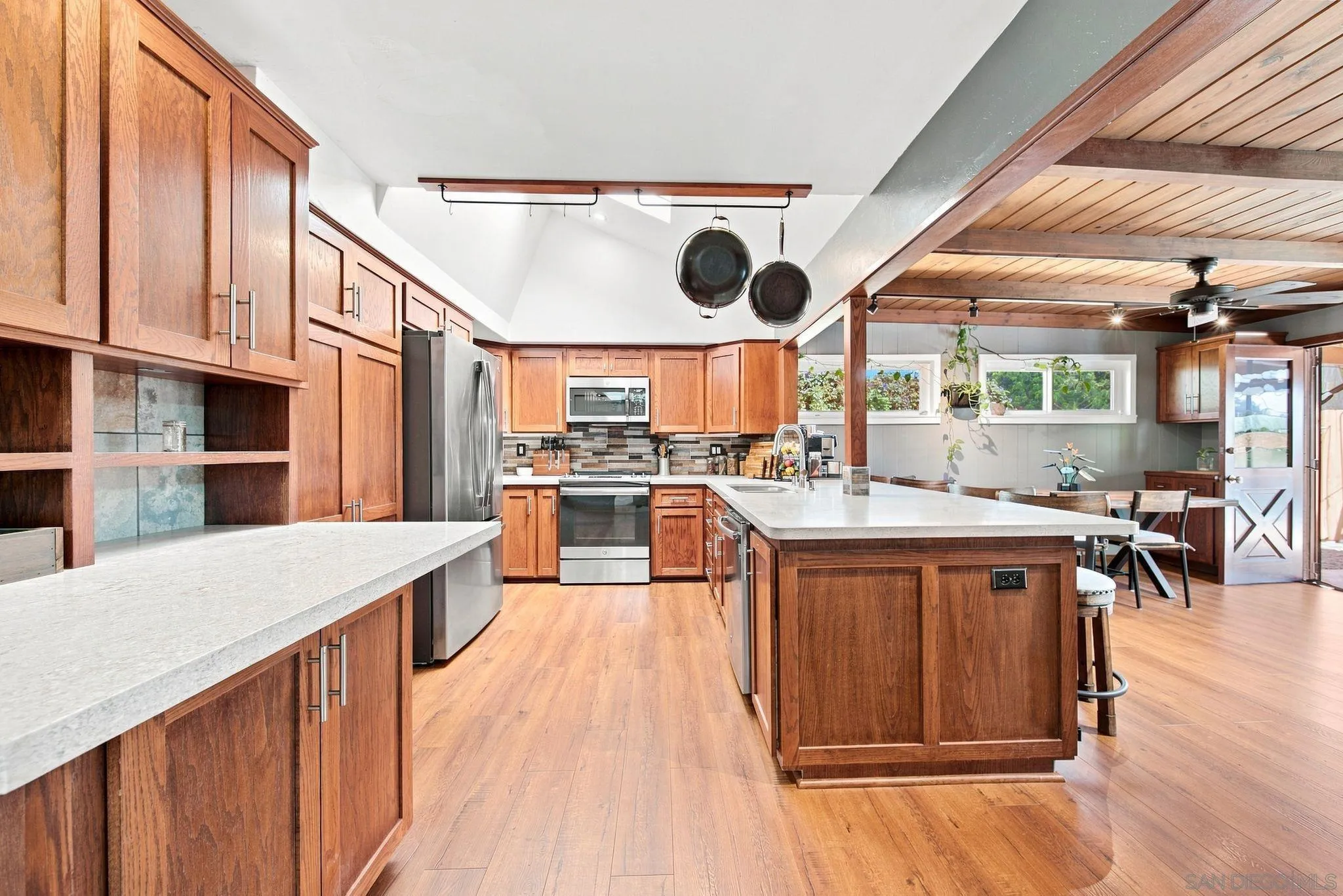 https://cdn.realtyfeed.com/cdn/127/260021522/21243c8edbb26239607258ffdb0b0396.webp