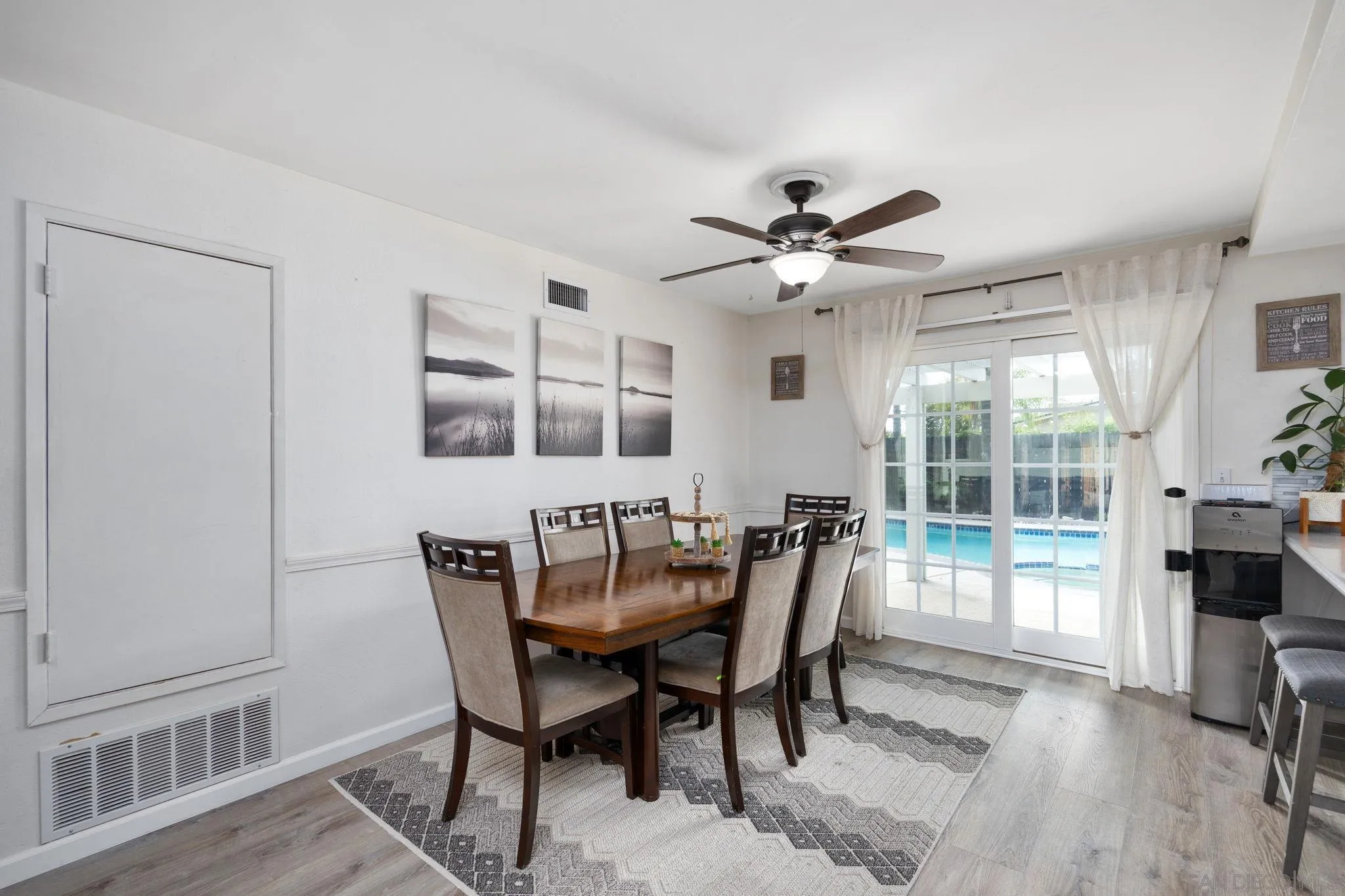 https://cdn.realtyfeed.com/cdn/127/260021523/3df764863dbe236525ee102de73fa165.webp