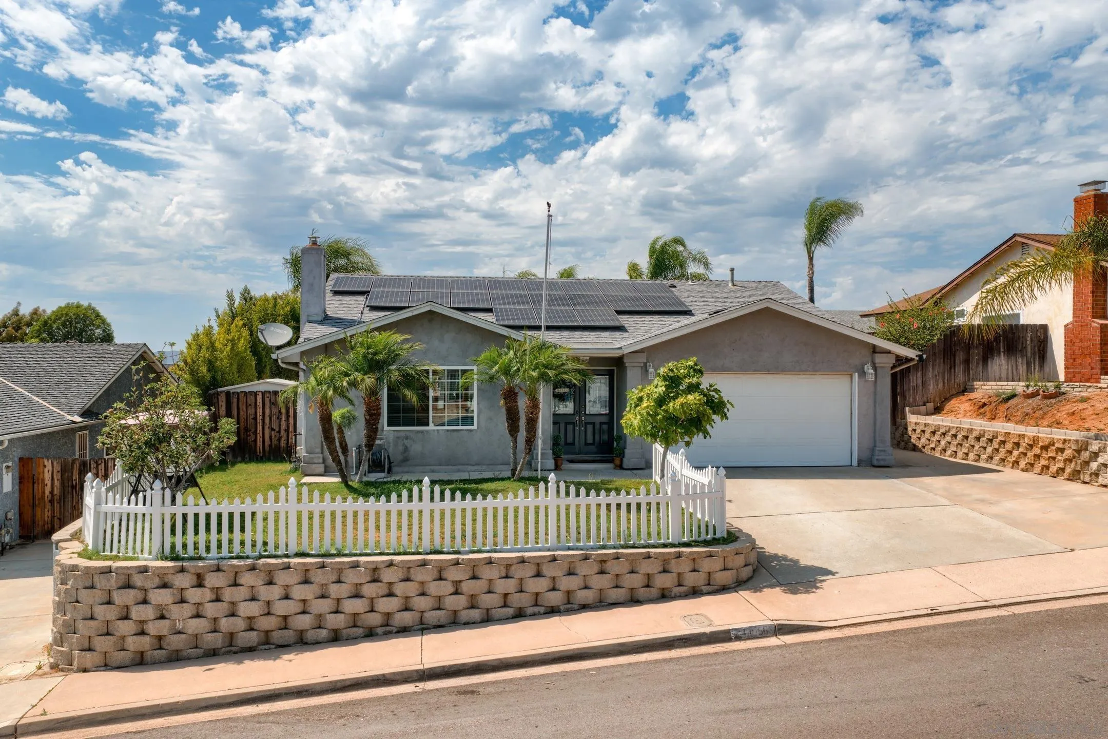 https://cdn.realtyfeed.com/cdn/127/260021523/636eac914e9f43ade8e012bceffe30e4.webp