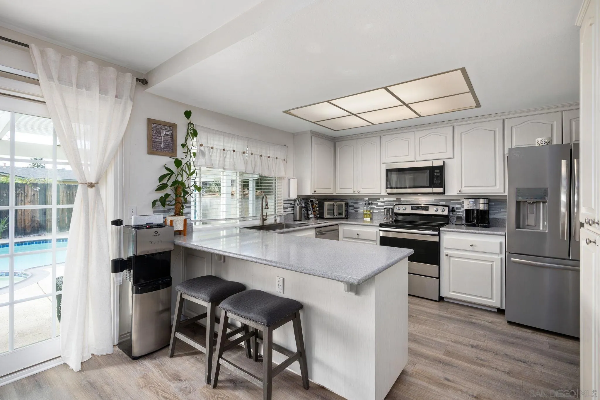https://cdn.realtyfeed.com/cdn/127/260021523/f09faee785e548d5529cf9eeb70b33c5.webp