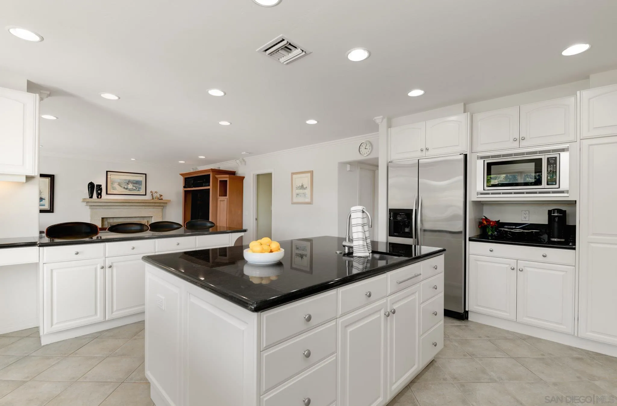 https://cdn.realtyfeed.com/cdn/127/260021524/03b3a204efcef6c57f2dddd6904a132c.webp