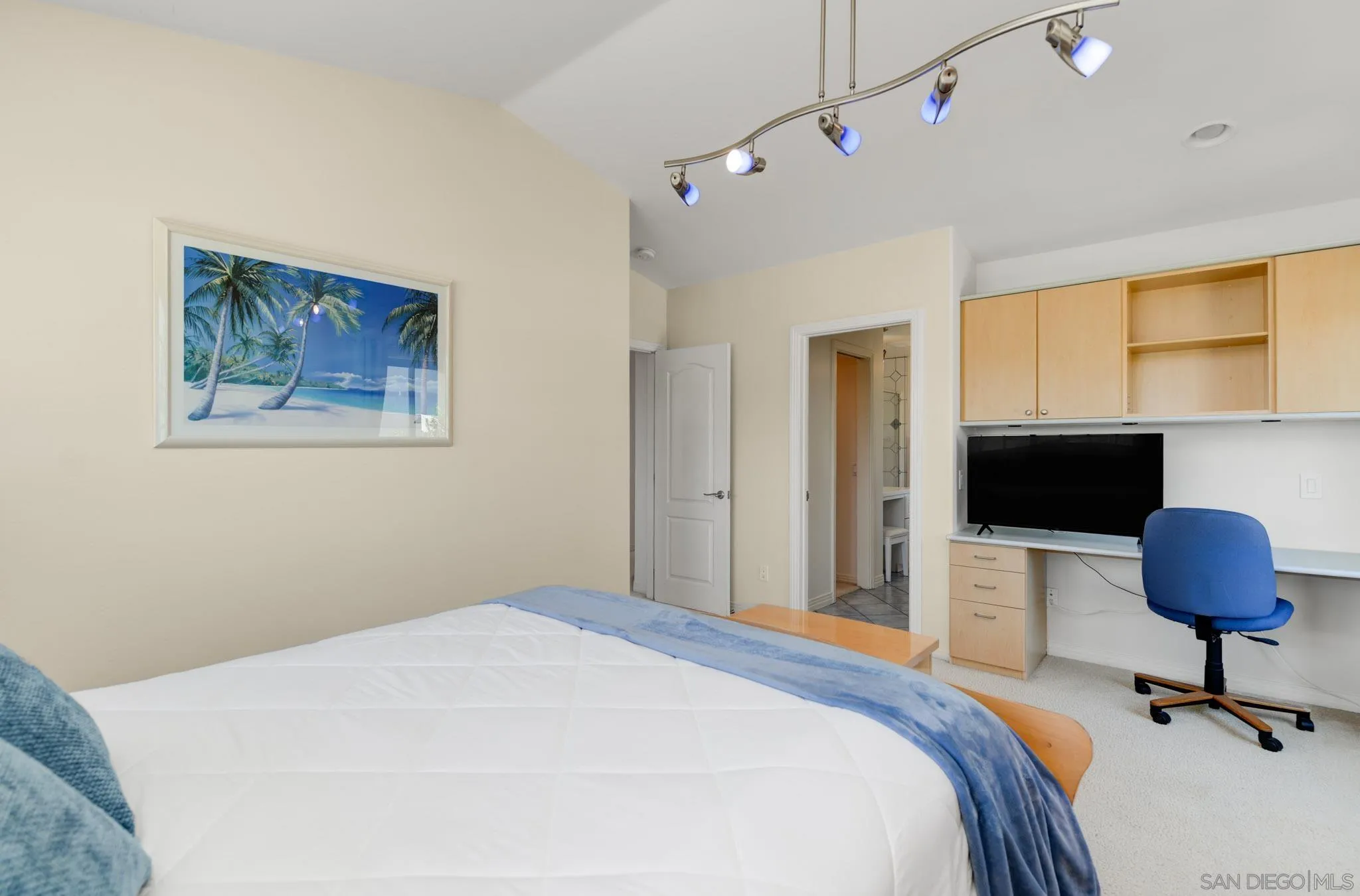 https://cdn.realtyfeed.com/cdn/127/260021524/2b9dd6d8244326538c70e37bfb0280a7.webp